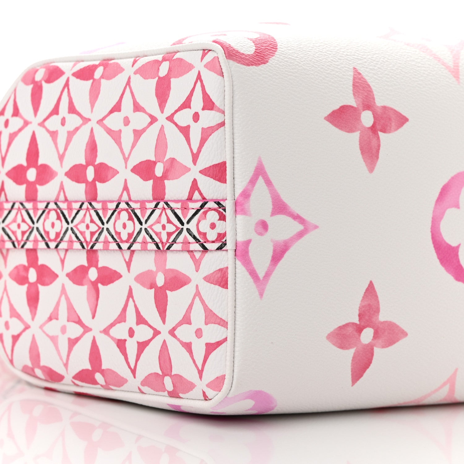 Louis Vuitton Monogram Giant By The Pool 2.0 Speedy Bandouliere 25 Rose 8 of 10