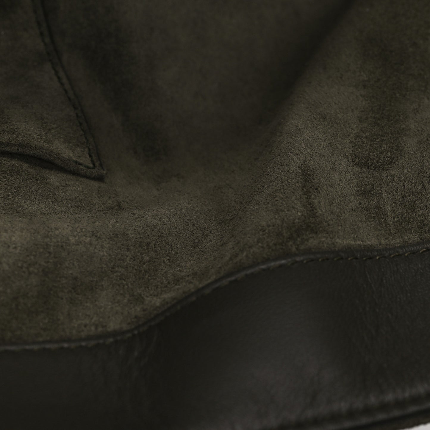 Suede Large Cabat Camping Kaki