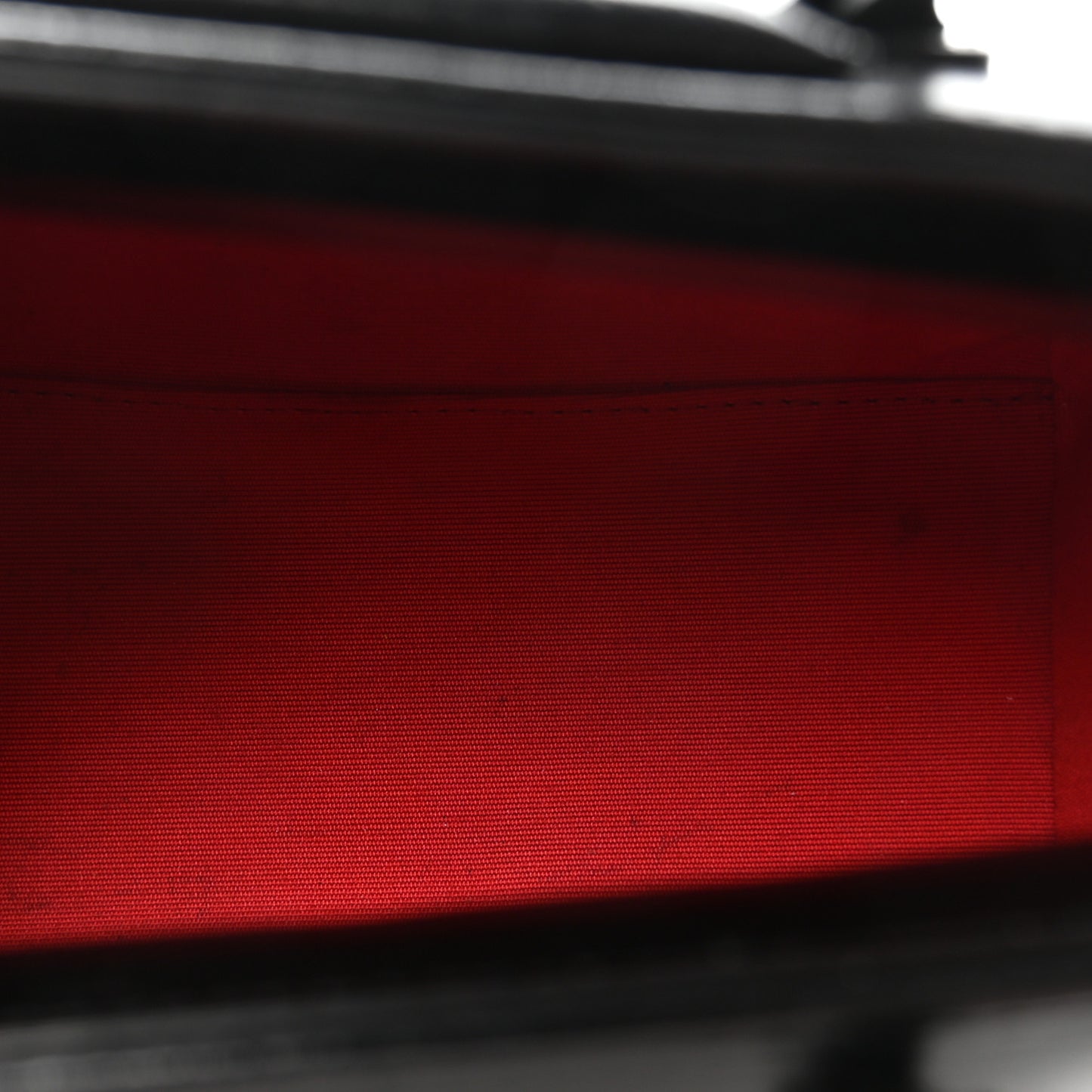 Box Calfskin Toy Antigona Black Red