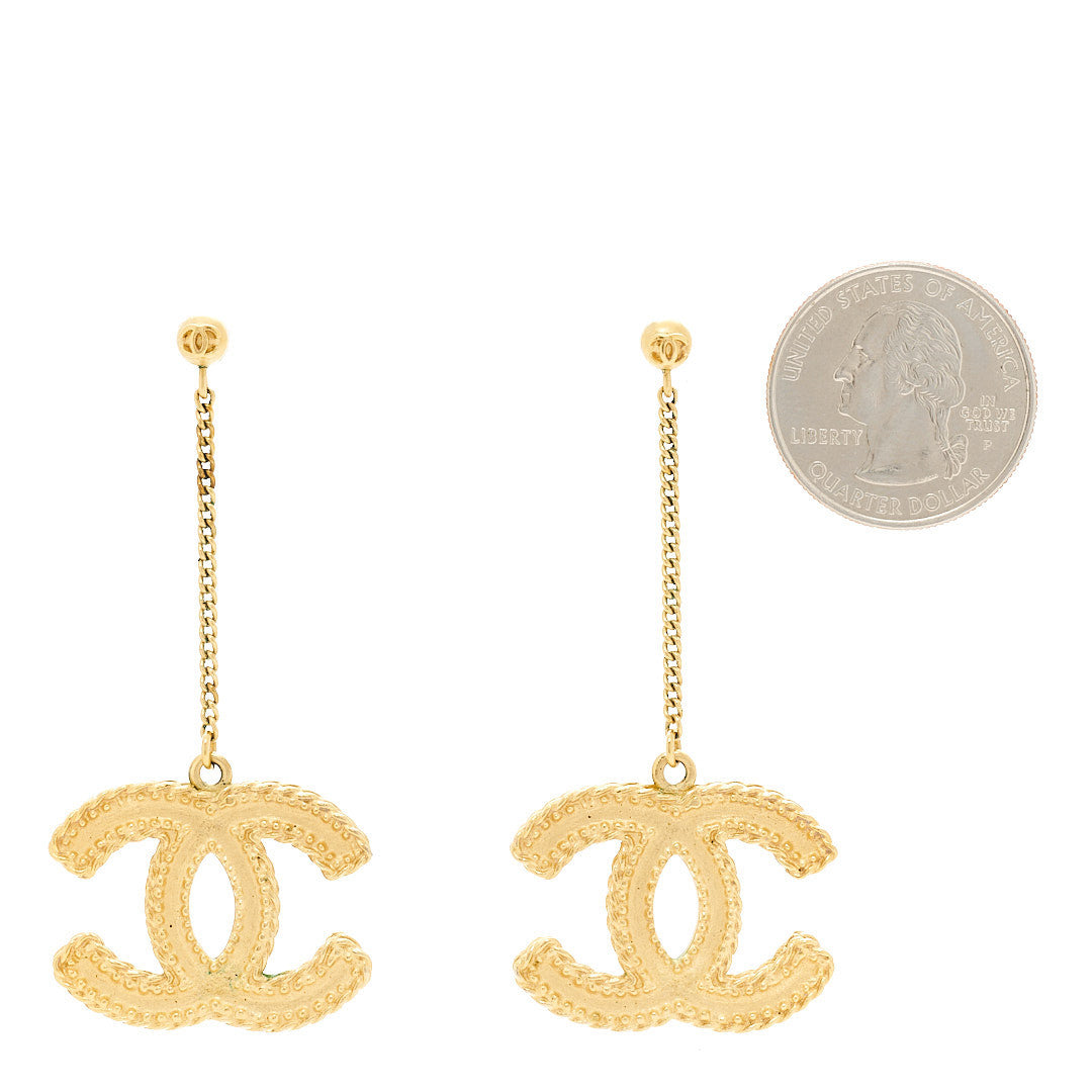CC Drop Earrings Matte Gold