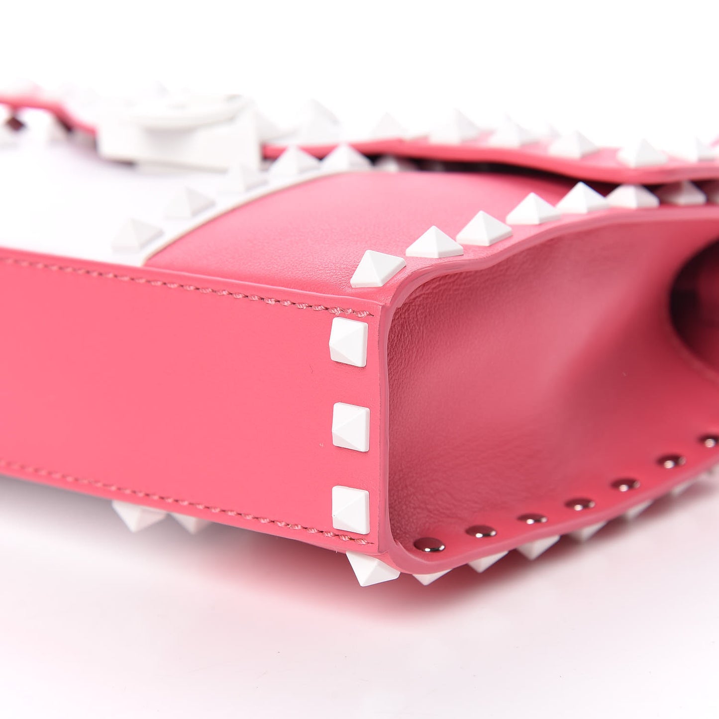 Vitello Colorblock Medium Free Rockstud Flip Lock Crossbody Bag Shadow Pink Optic White