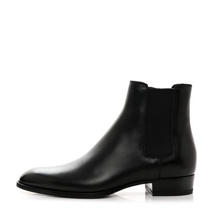 Saint Laurent Calfskin Mens Wyatt Chelsea Boots 44 Black 1 of 8