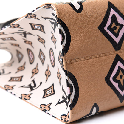 Louis Vuitton Monogram Giant Wild At Heart Onthego GM Arizona 8 of 10