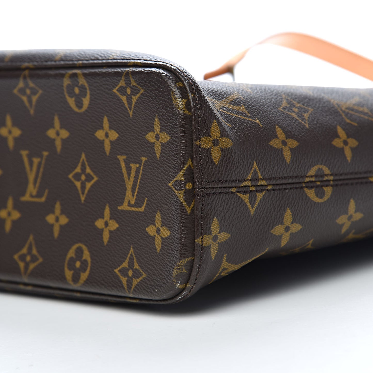 Monogram Luco