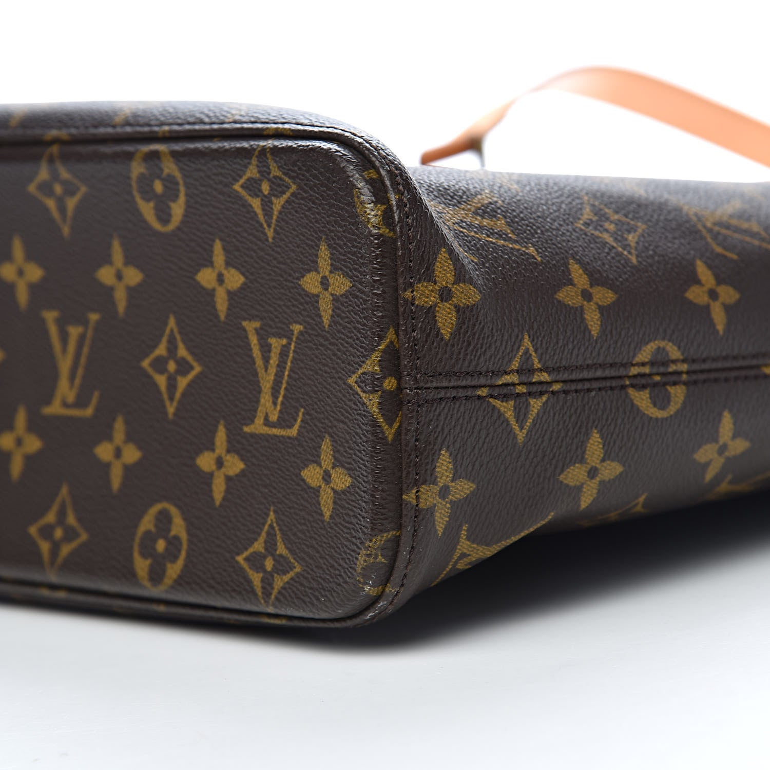 Louis Vuitton Monogram Luco 10 of 11
