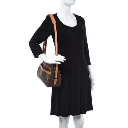 Louis Vuitton Monogram Blois 2 of 8