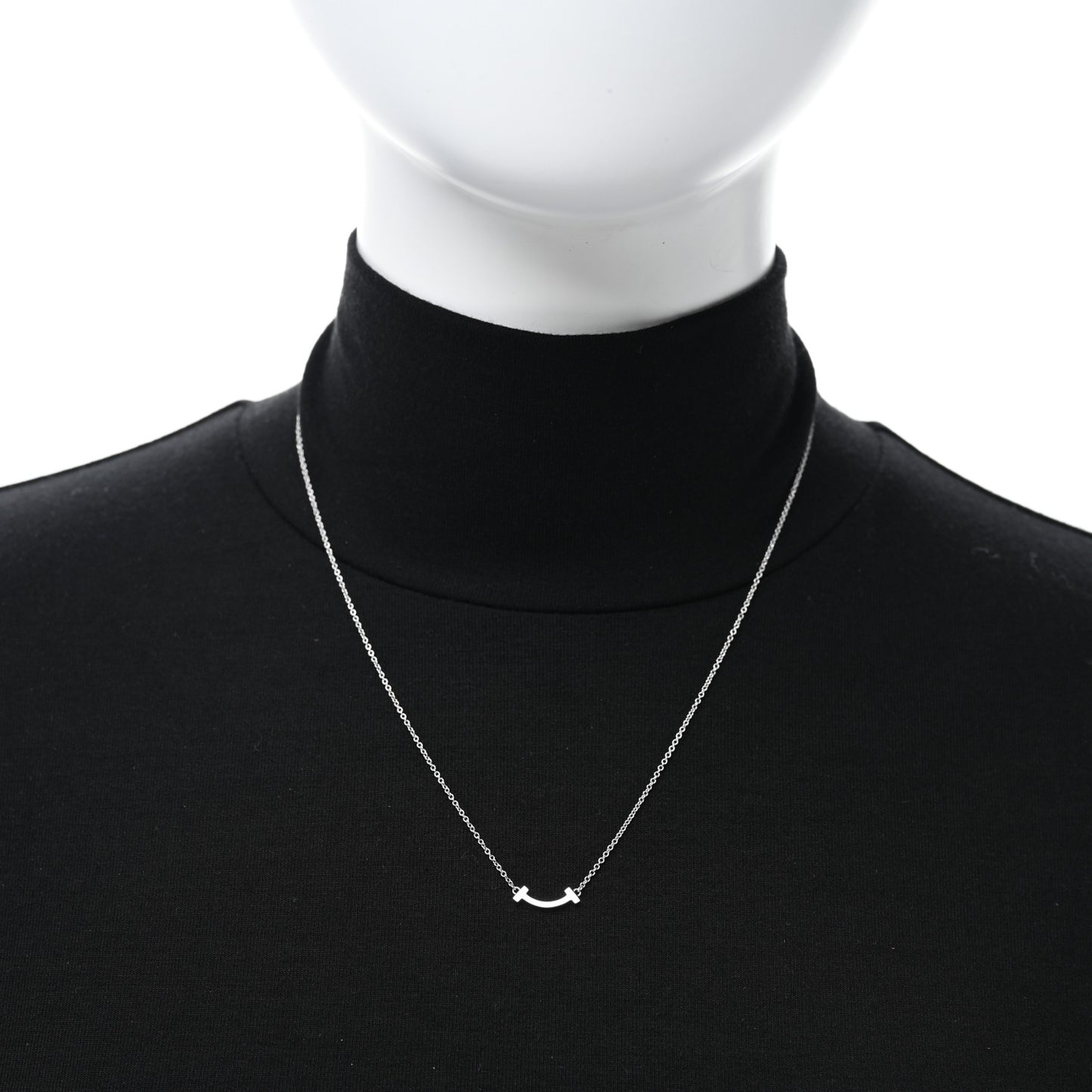 18K White Gold Mini T Smile Pendant Necklace