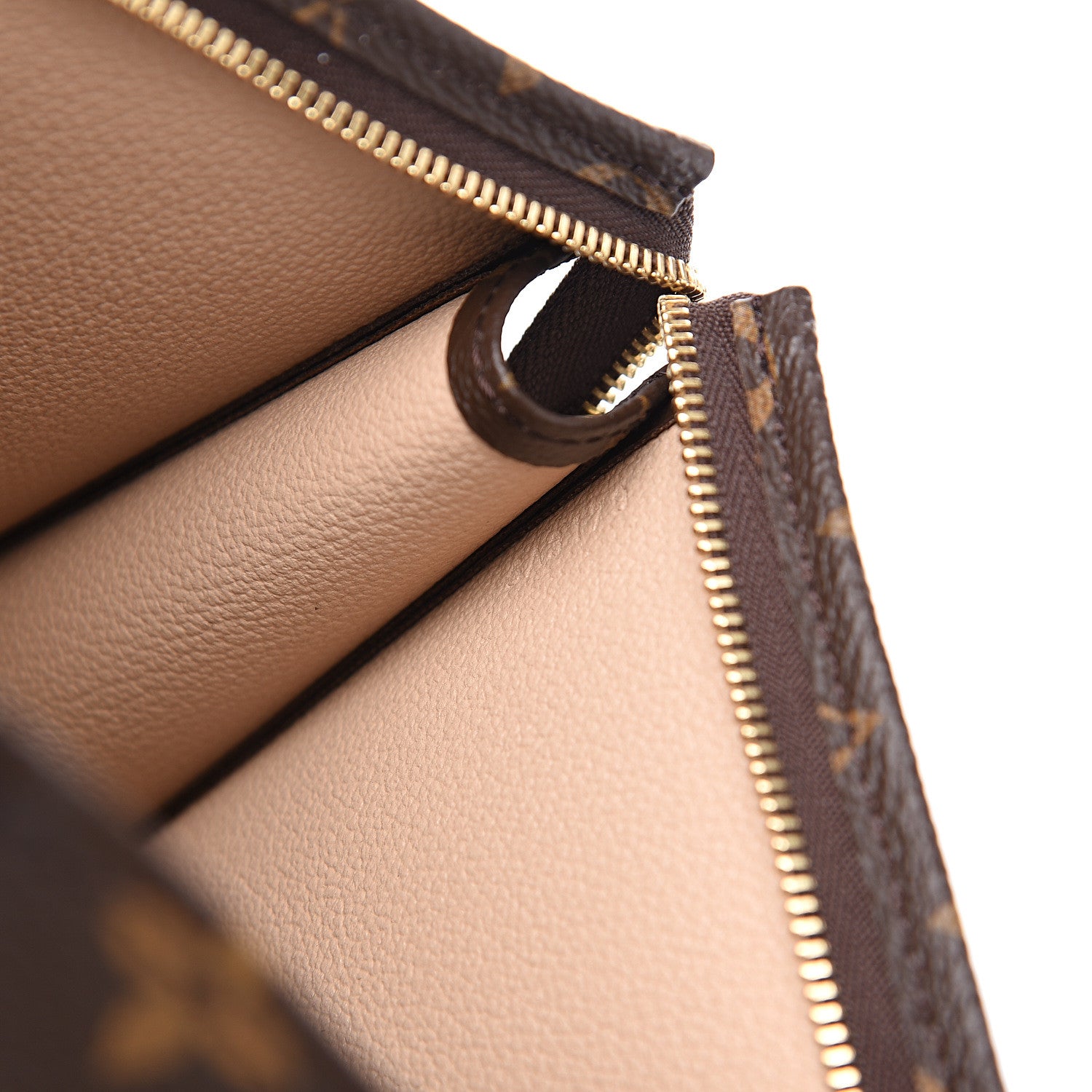 Louis Vuitton Monogram Toiletry Pouch 26 6 of 8
