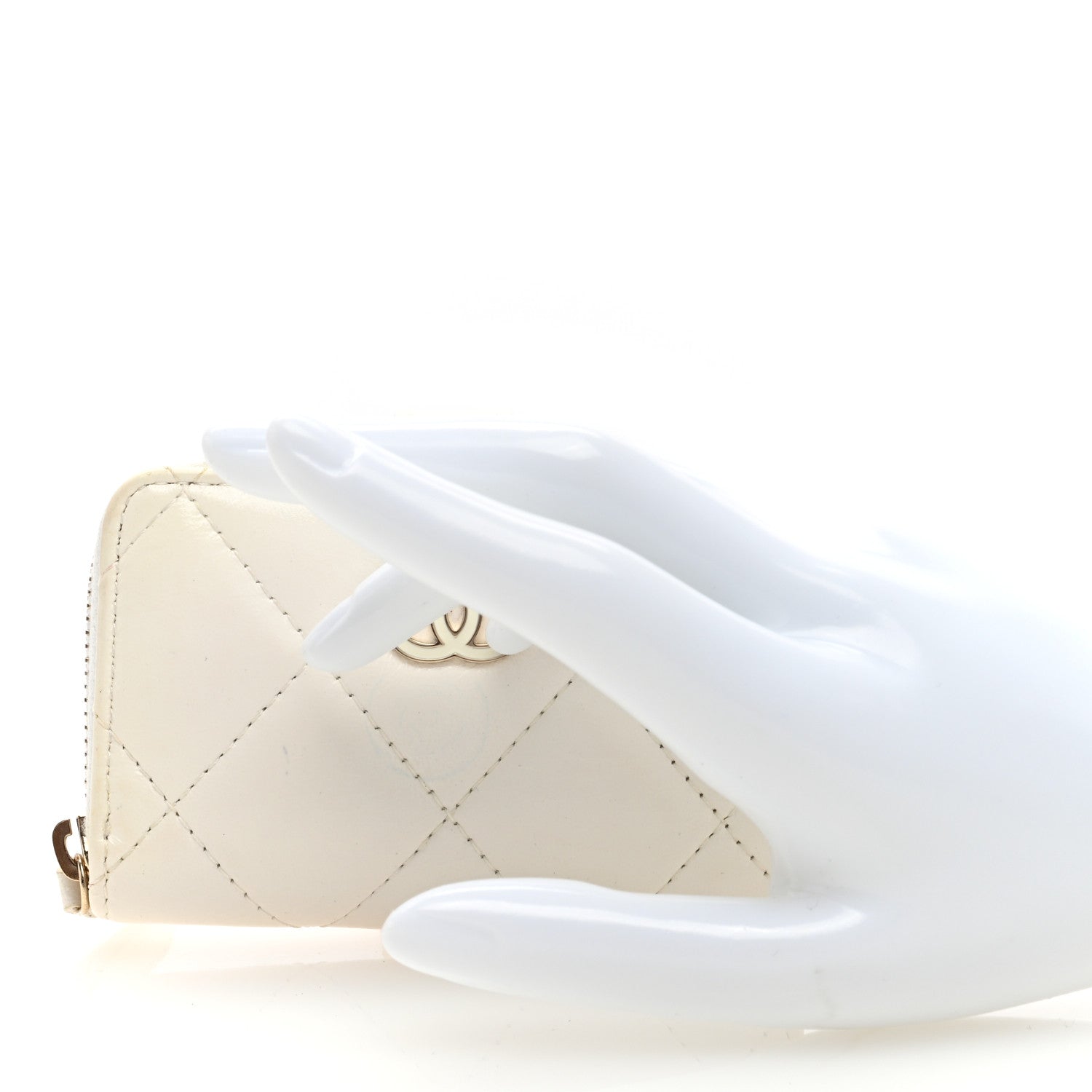 Chanel Shiny Lambskin Coin Purse Bracelet White 2 of 9