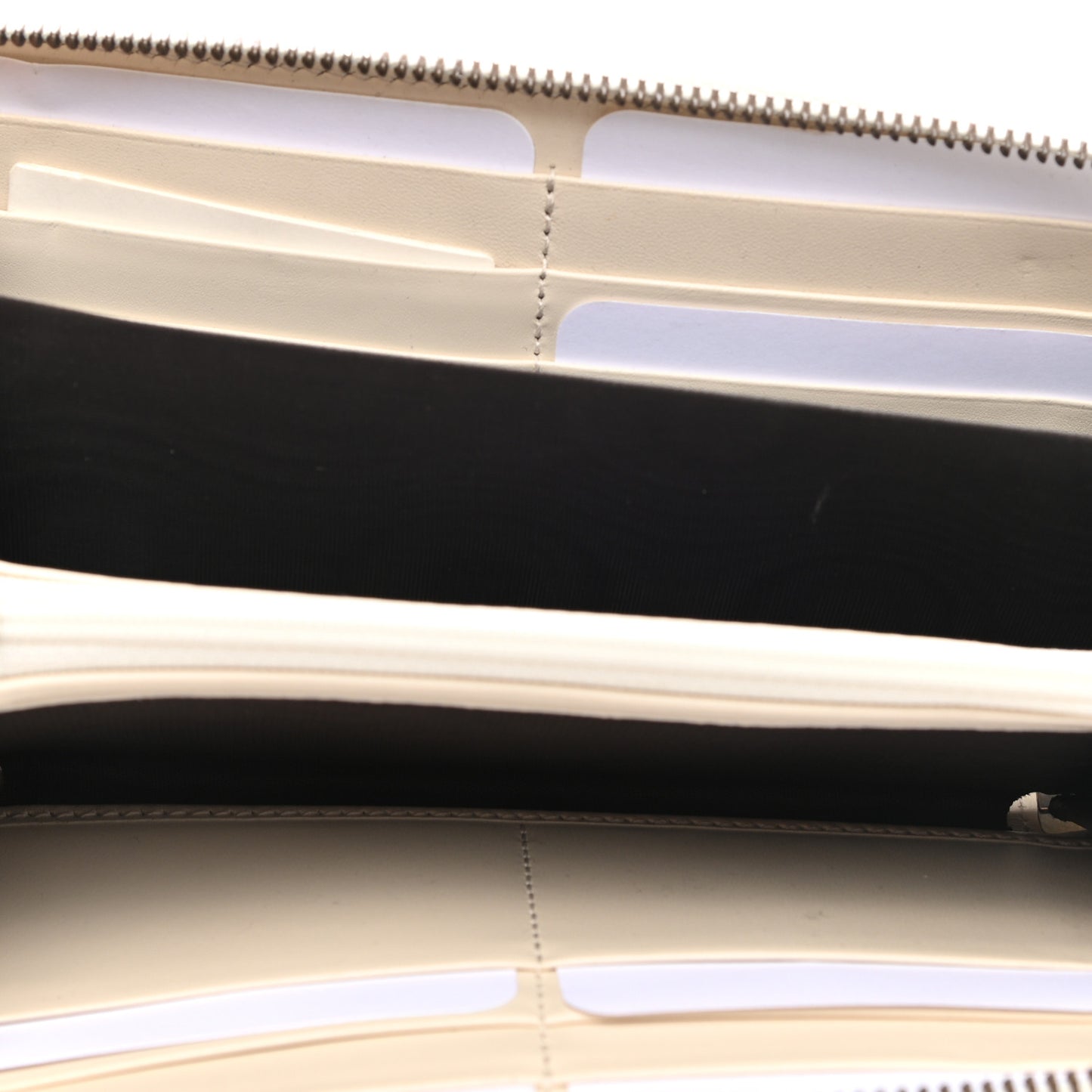 Calfskin Matelasse Trompe L'Oeil Print GG Marmont Zip Around Wallet