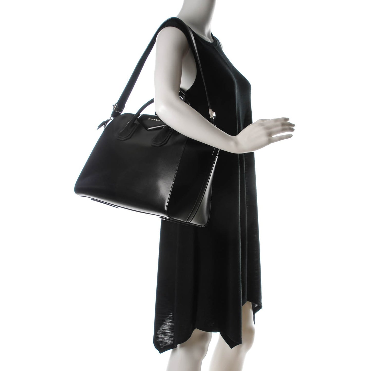 Shiny Lord Calfskin Medium Antigona Black