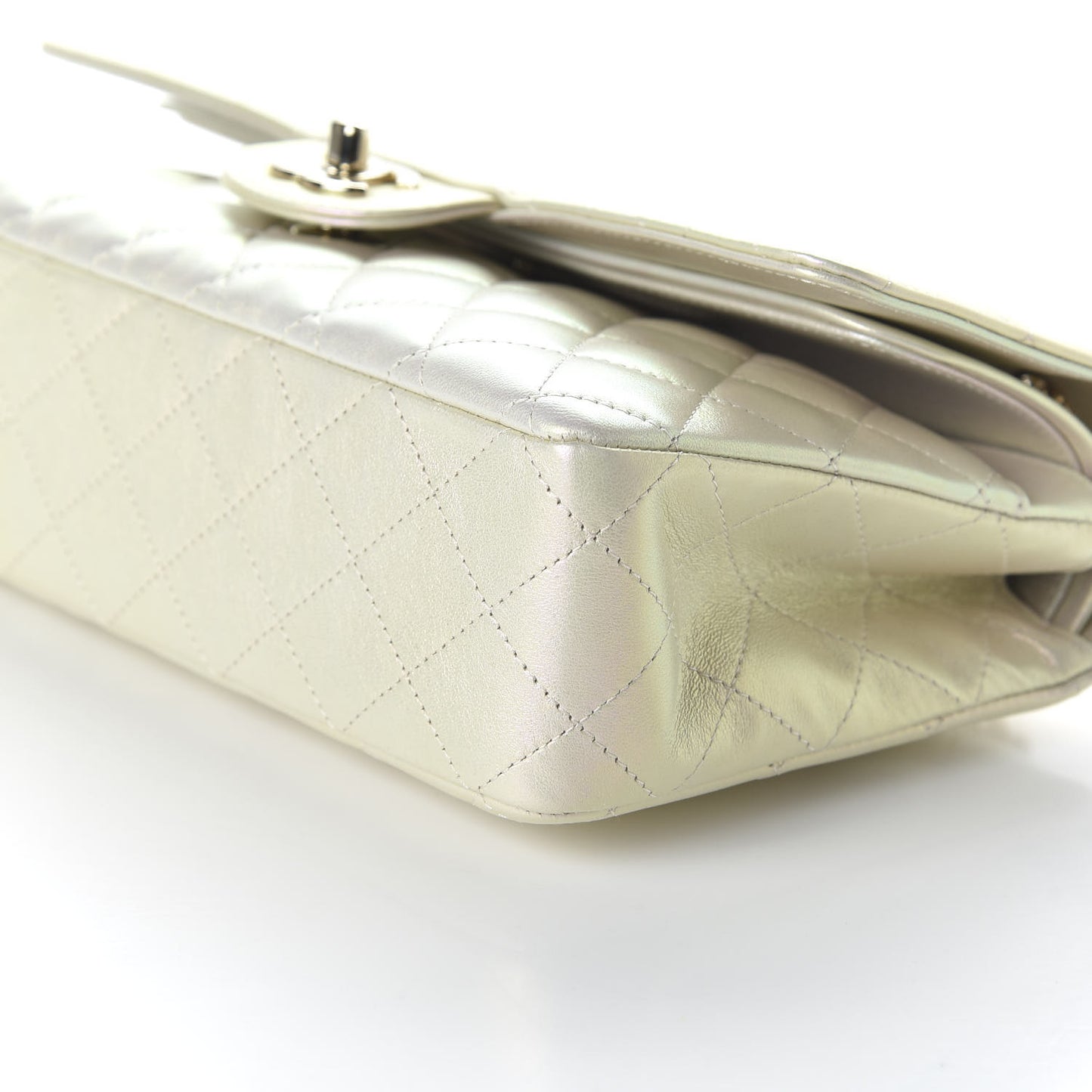 Iridescent Lambskin Quilted Medium Double Flap Ivory