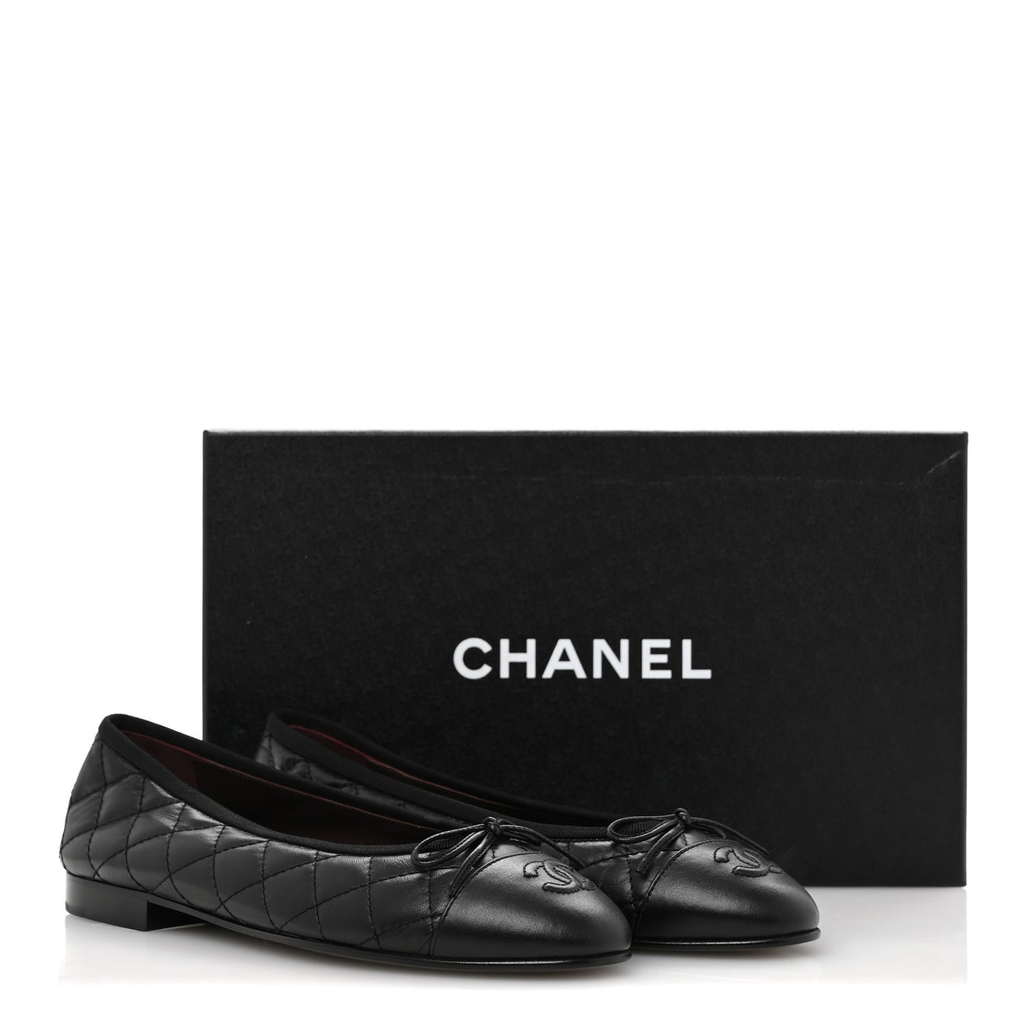 Aged Calfskin Quilted CC Cap Toe Ballerina Flats 37.5 Black