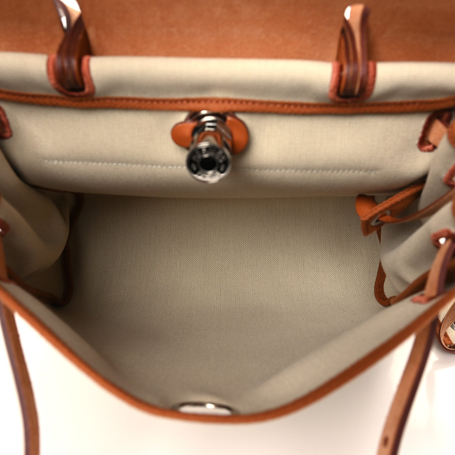 Hermes Vache Hunter Criss Viking Herbag Zip Retourne 31 PM Ecru Beige Naturel 6 of 11