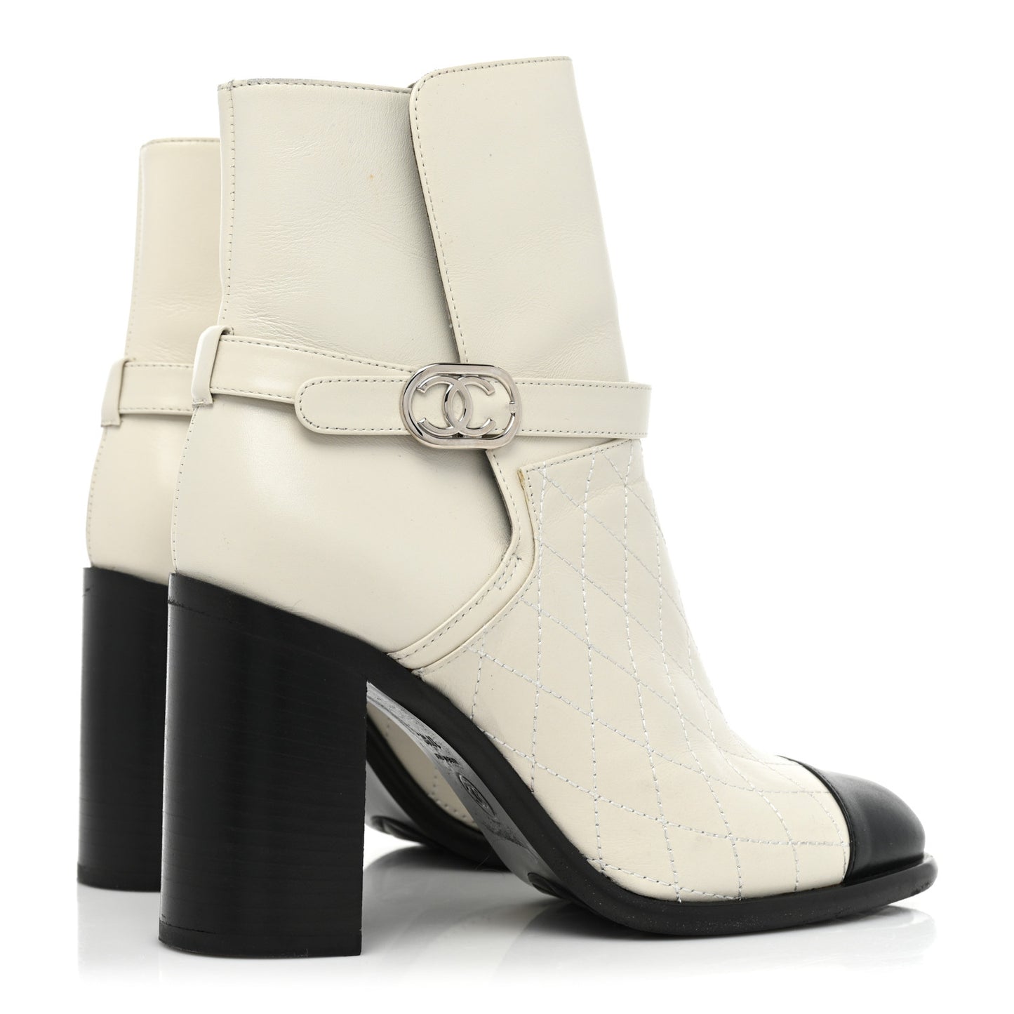 Calfskin Quilted Cap Toe Boots 37.5 White Black