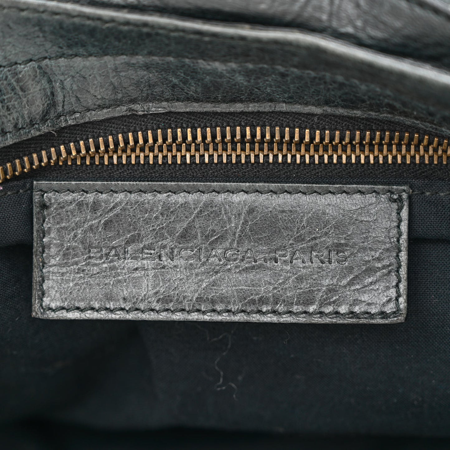 Agneau Perforated Classic Hardware City Black