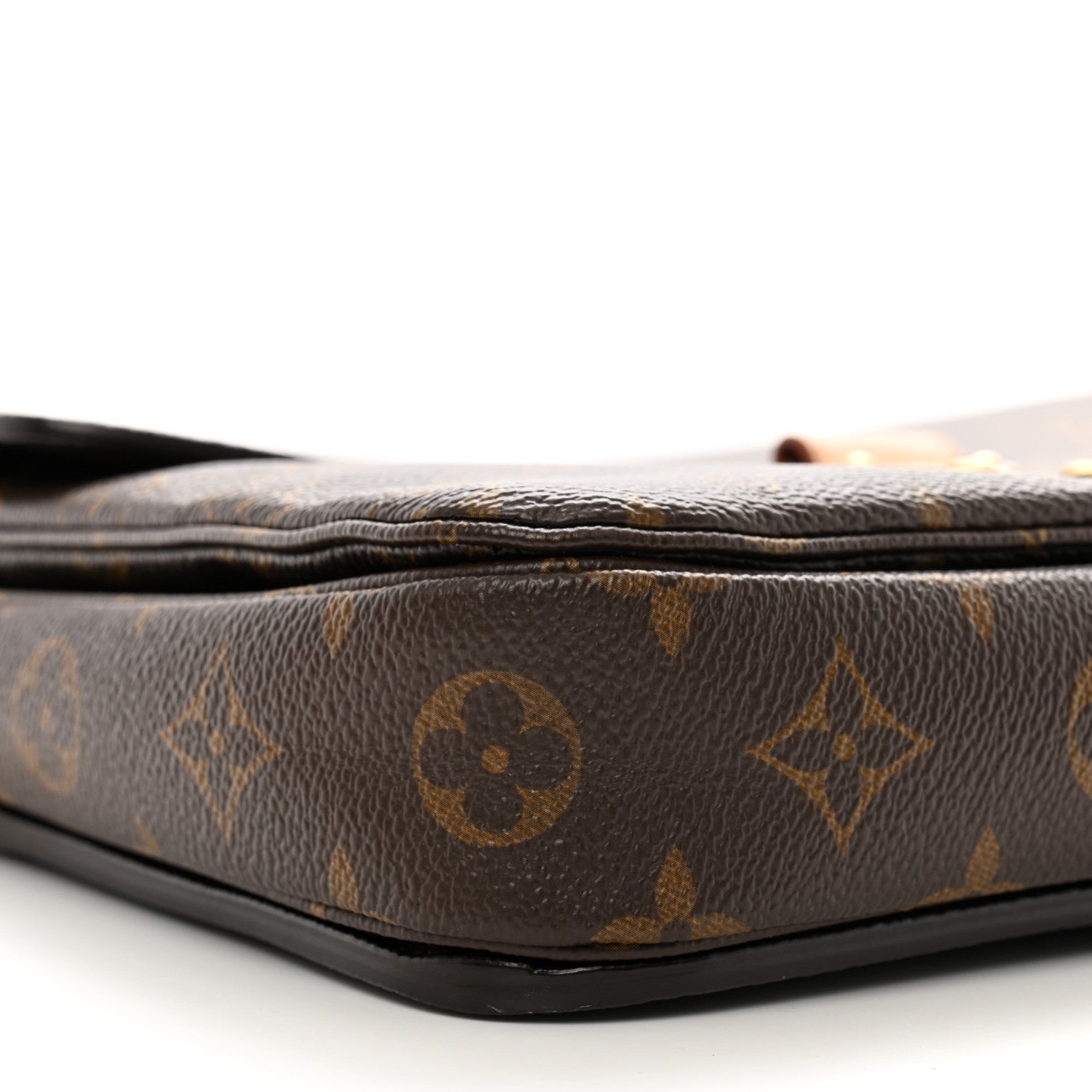 Louis Vuitton Monogram Pochette Metis 8 of 9