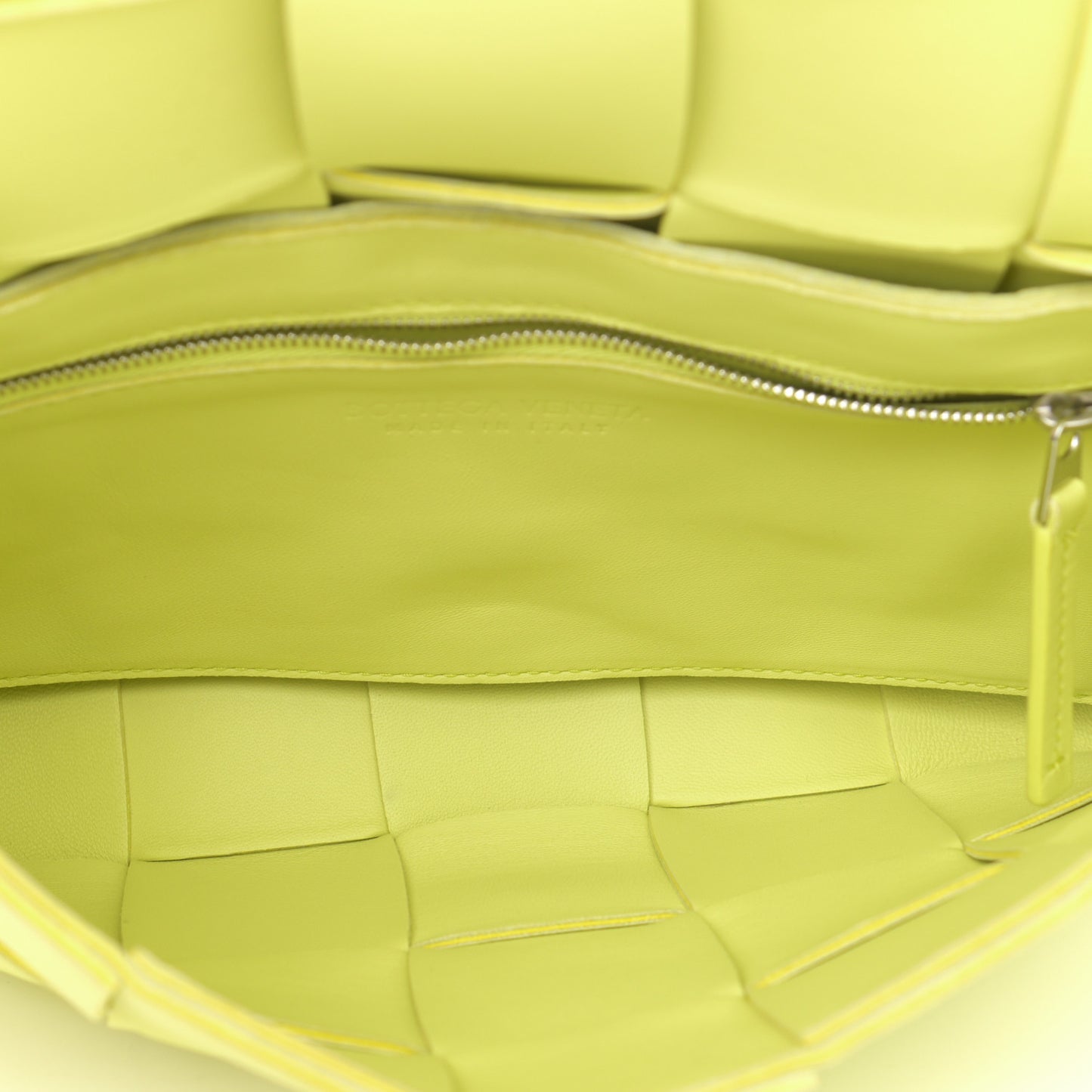 Nappa Maxi Intreccio Cassette Bag Seagrass