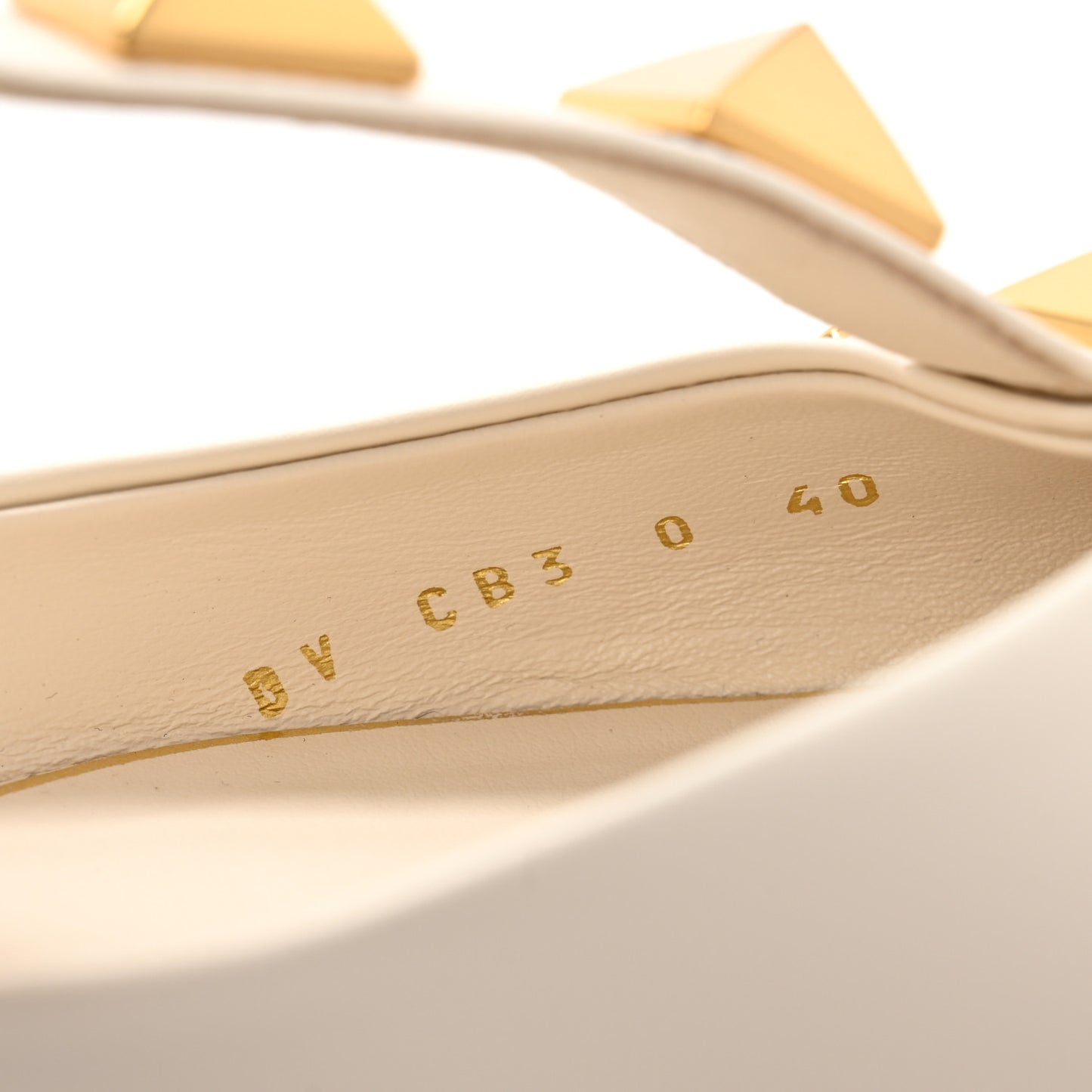 Calfskin Roman Stud Ankle Strap 40mm Pumps 40 White