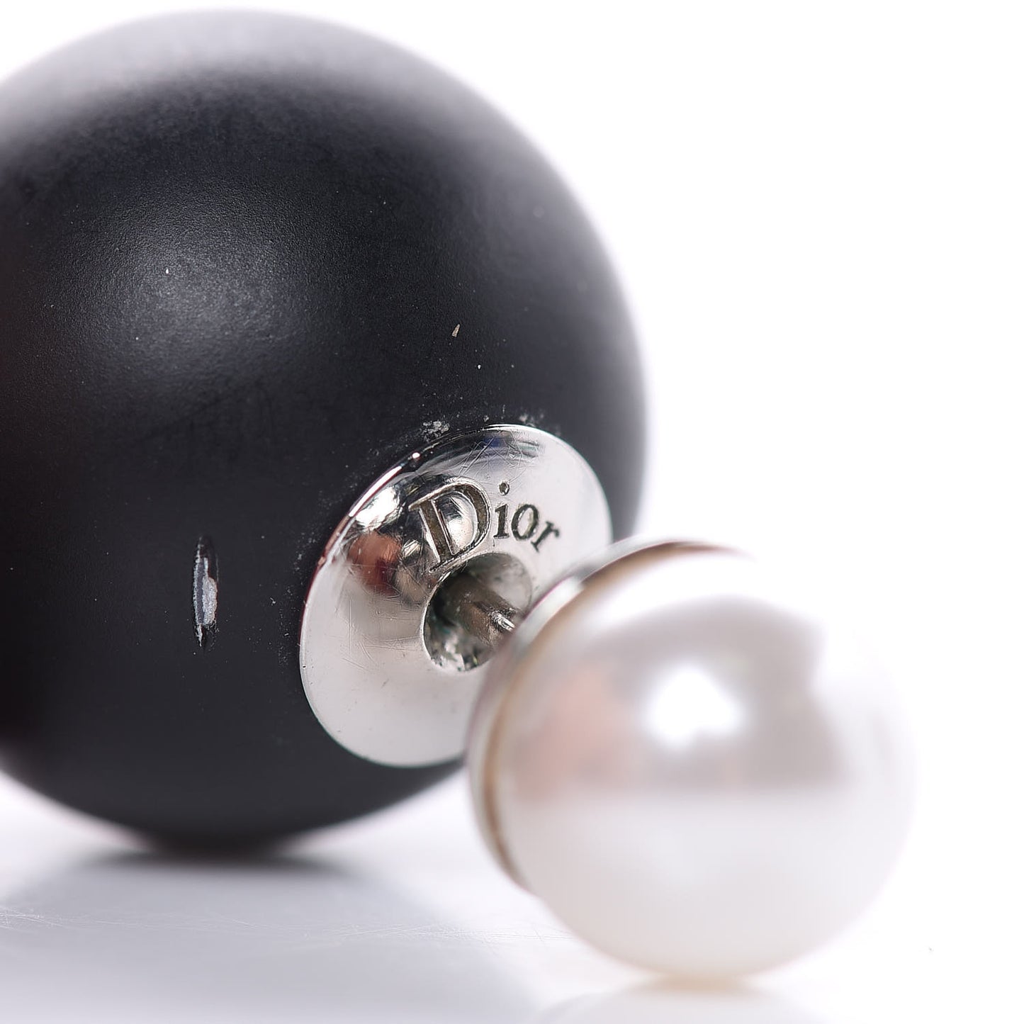 Mise En Dior Tribal Earrings Matte Black Pearl
