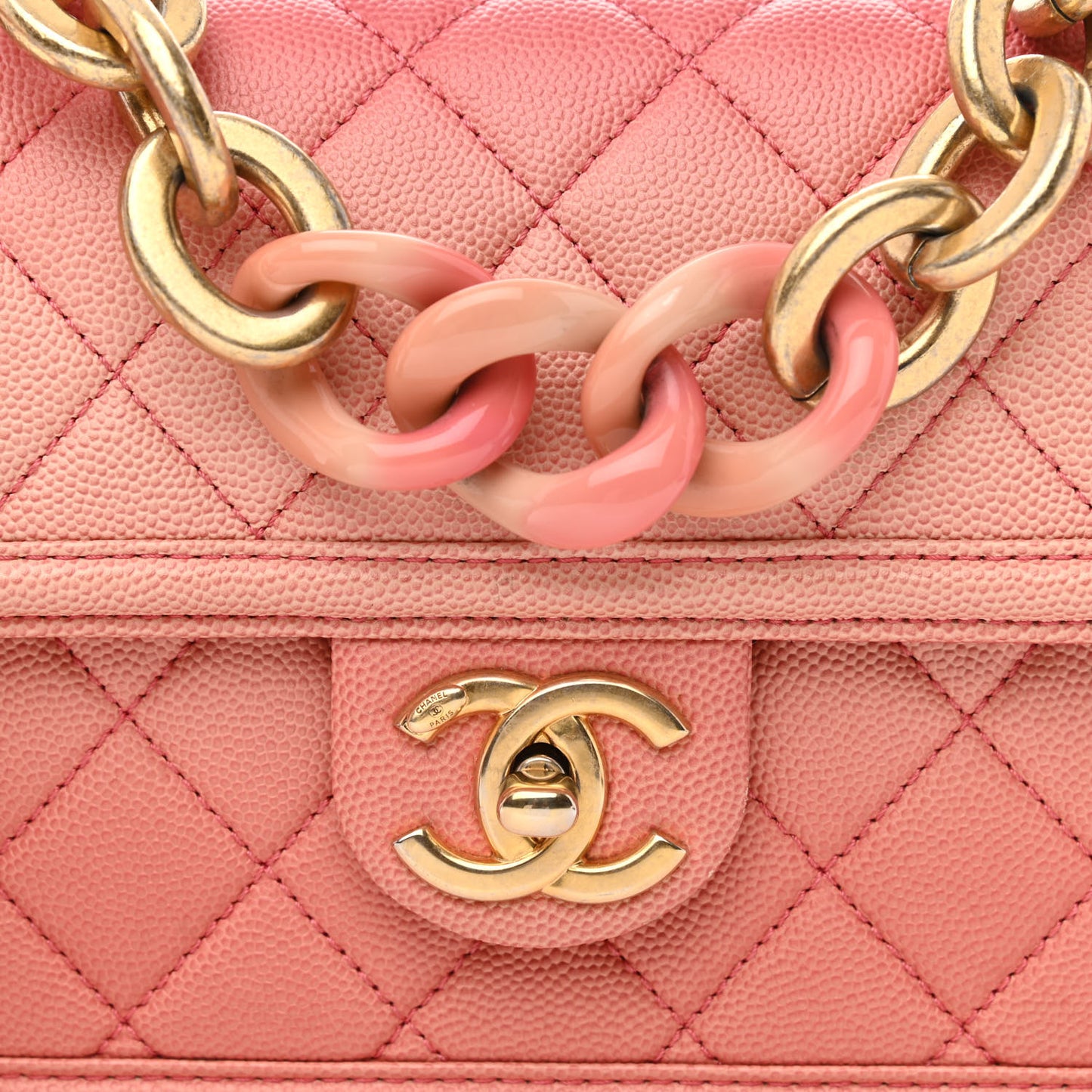 Caviar Quilted Small Sunset On The Sea Flap Coral