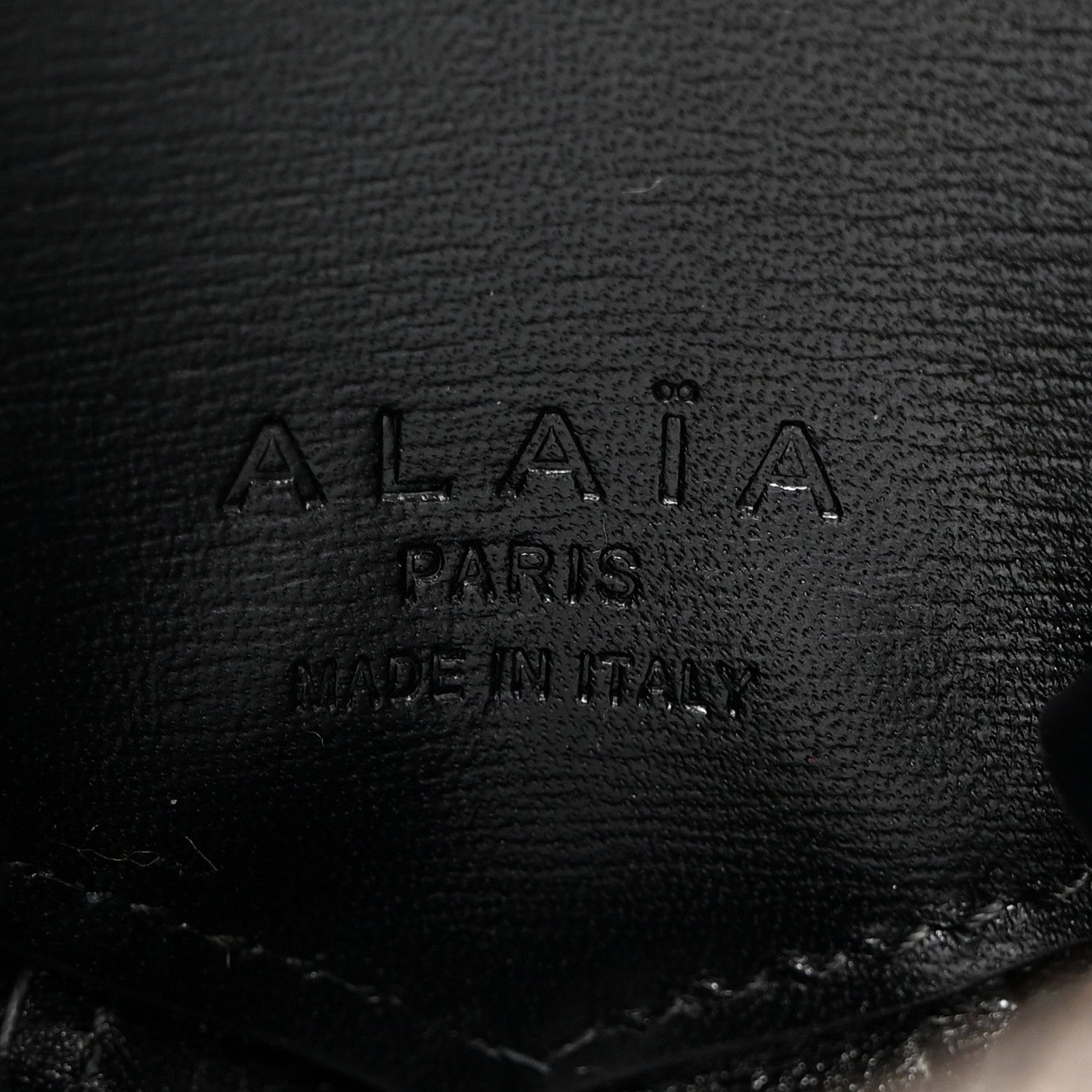 Alaia Lux Calfskin Le Coeur Bag Black 7 of 9