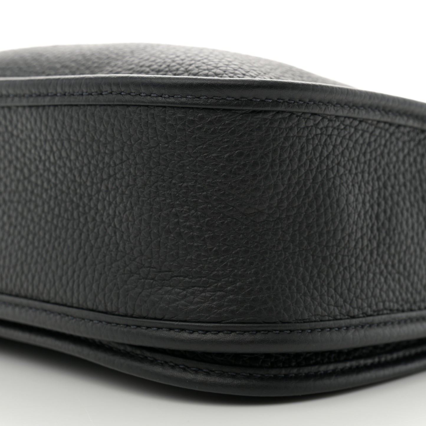 Taurillon Clemence Evelyne III PM Black