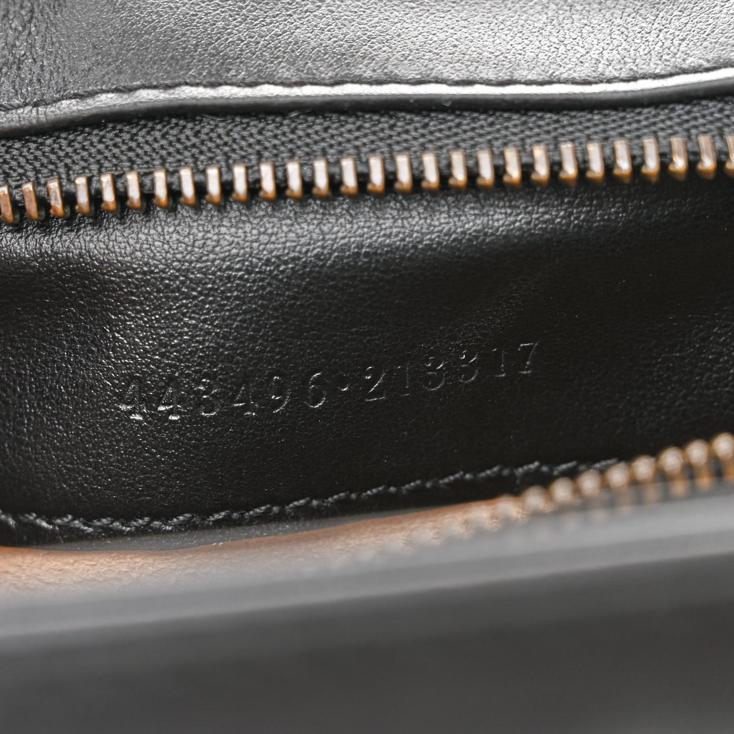 Calfskin Matelasse Medium GG Marmont Shoulder Bag Black