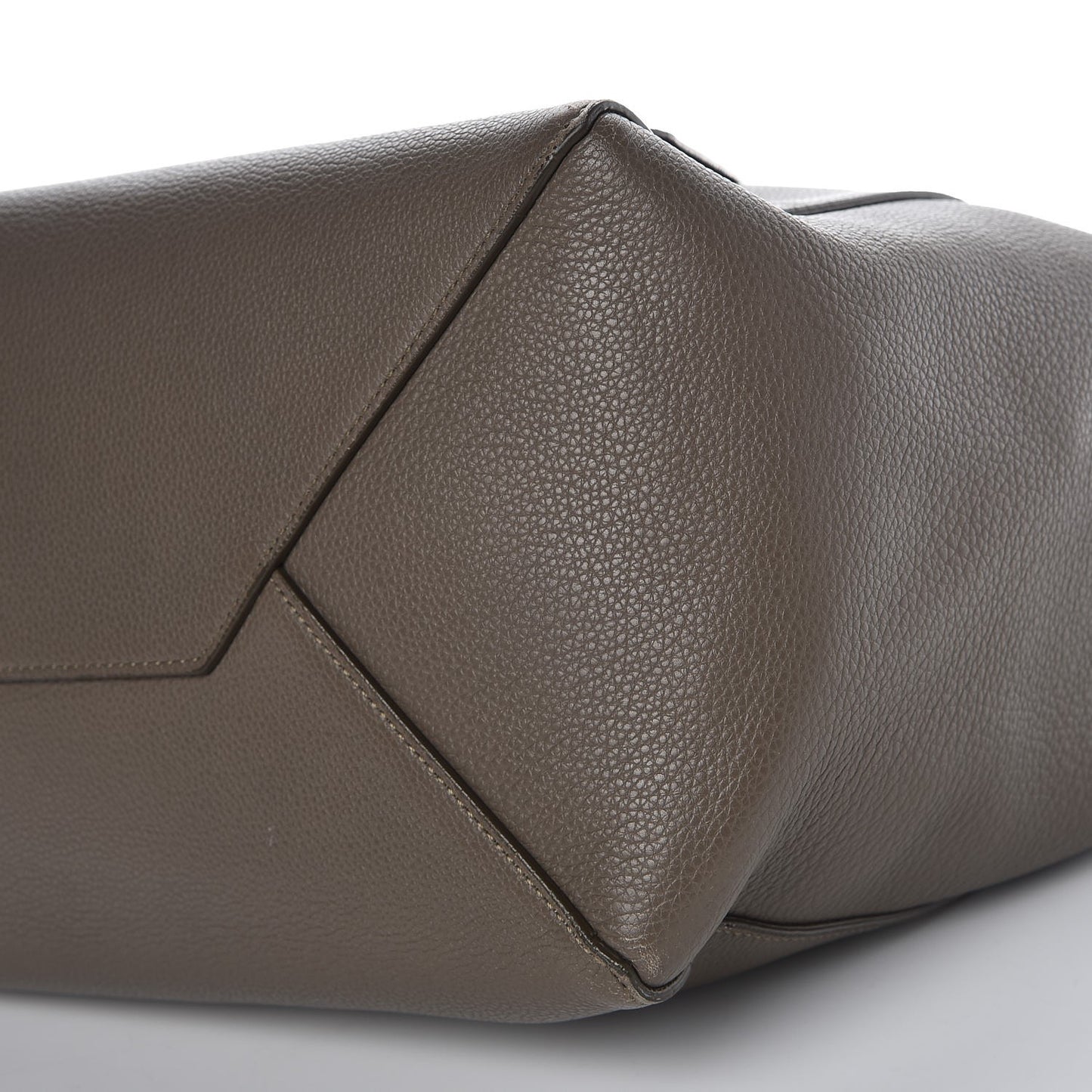 Soft Grained Calfskin Small Belt Cabas Phantom Taupe