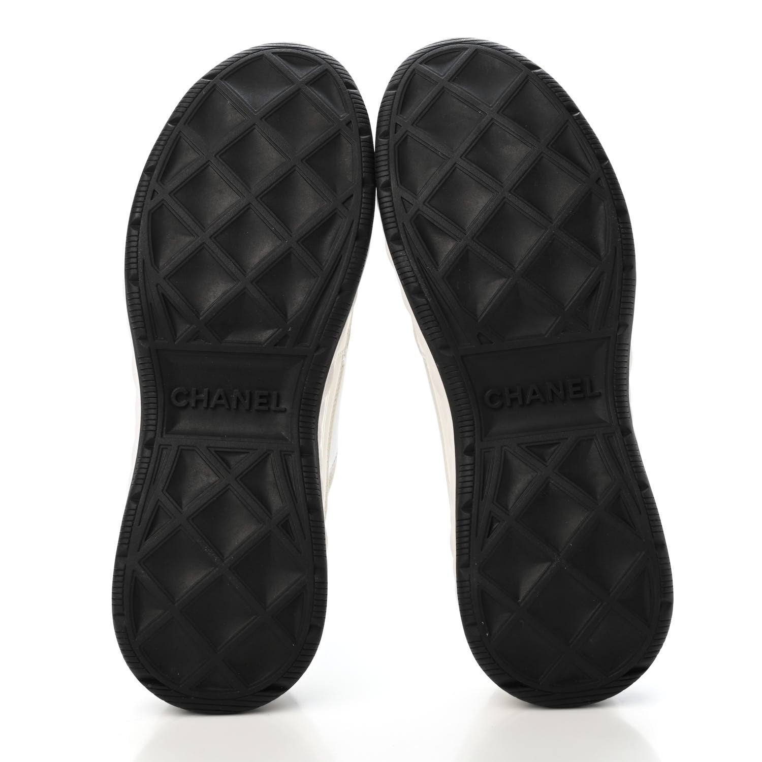 Chanel Velvet Calfskin Mixed Fibers CC Sneakers 38.5 Ivory Black 4 of 4