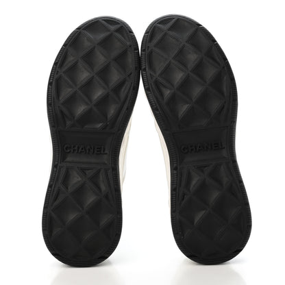 Chanel Velvet Calfskin Mixed Fibers CC Sneakers 38.5 Ivory Black 4 of 4