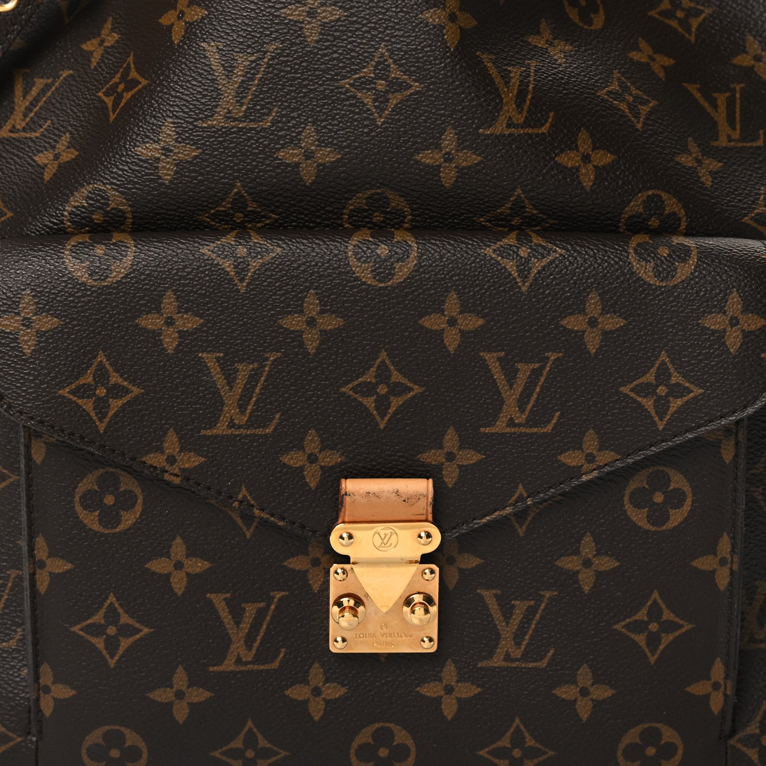 Louis Vuitton Monogram Metis 7 of 12