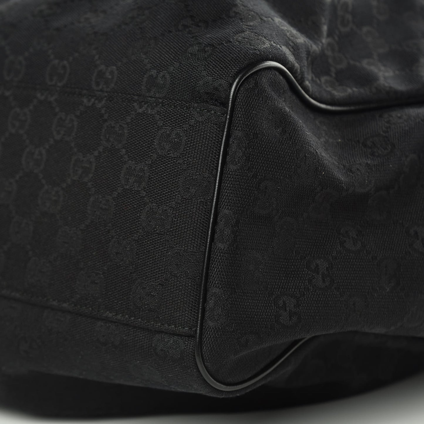 Monogram Large Sukey Black