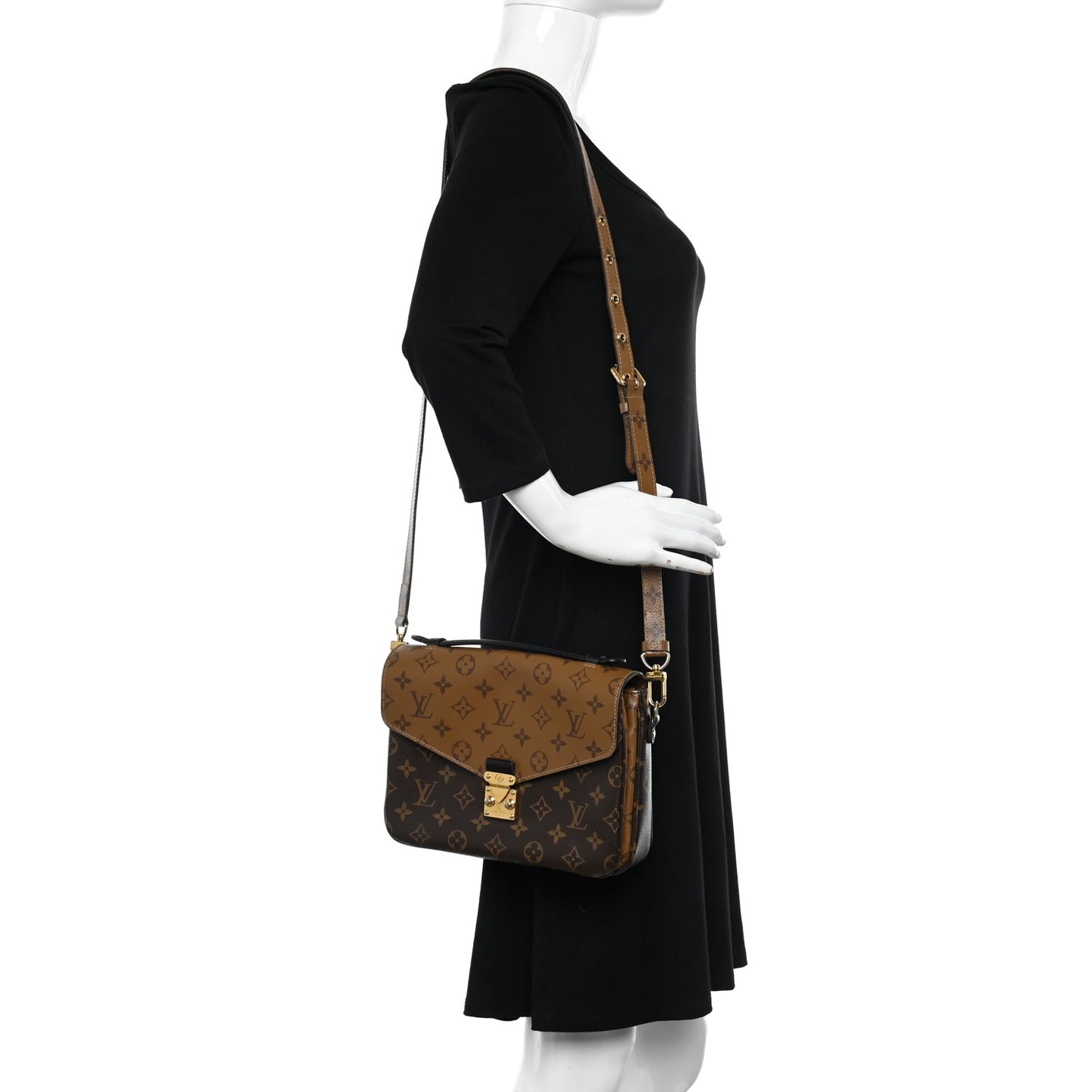 Reverse Monogram Pochette Metis