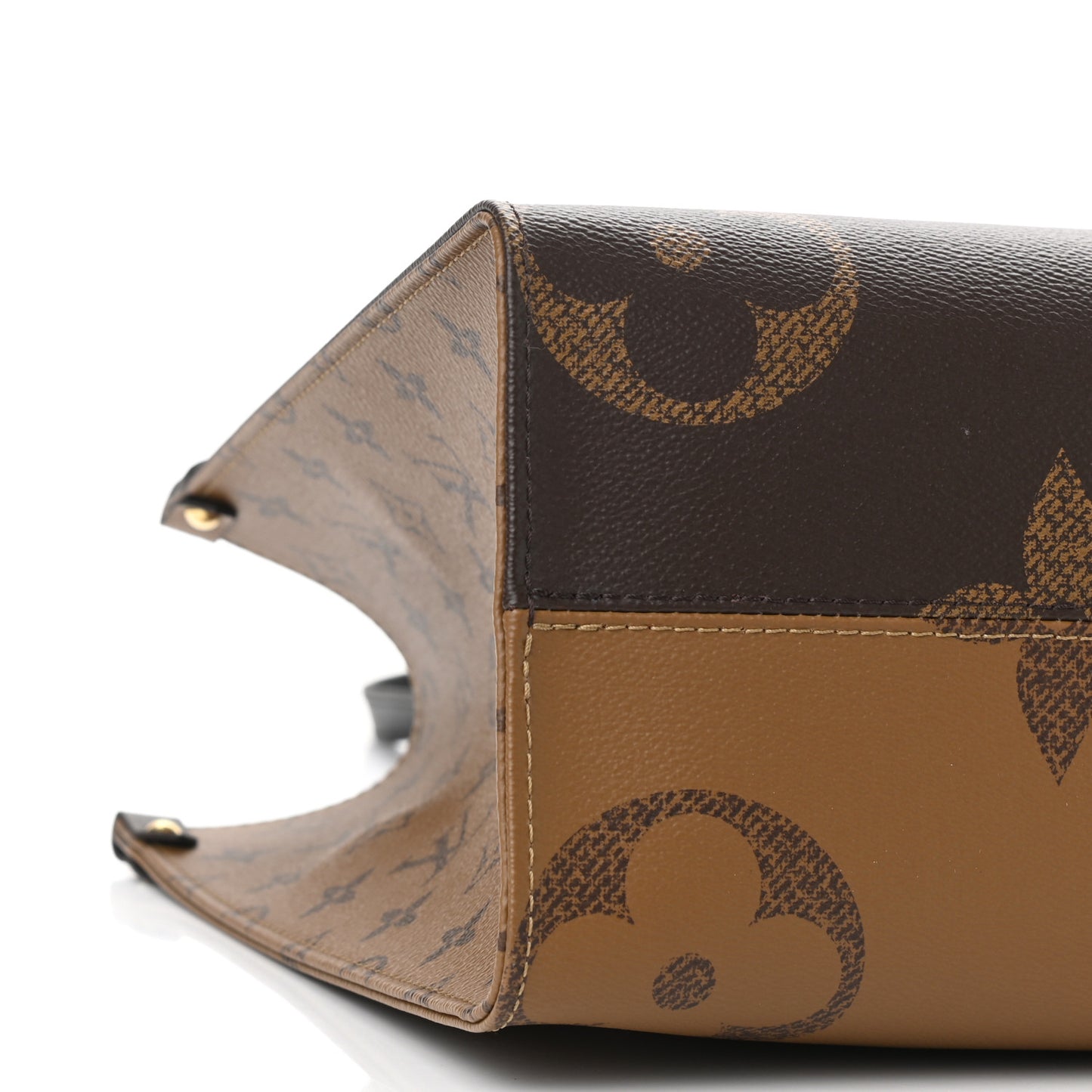 Reverse Monogram Giant Onthego MM