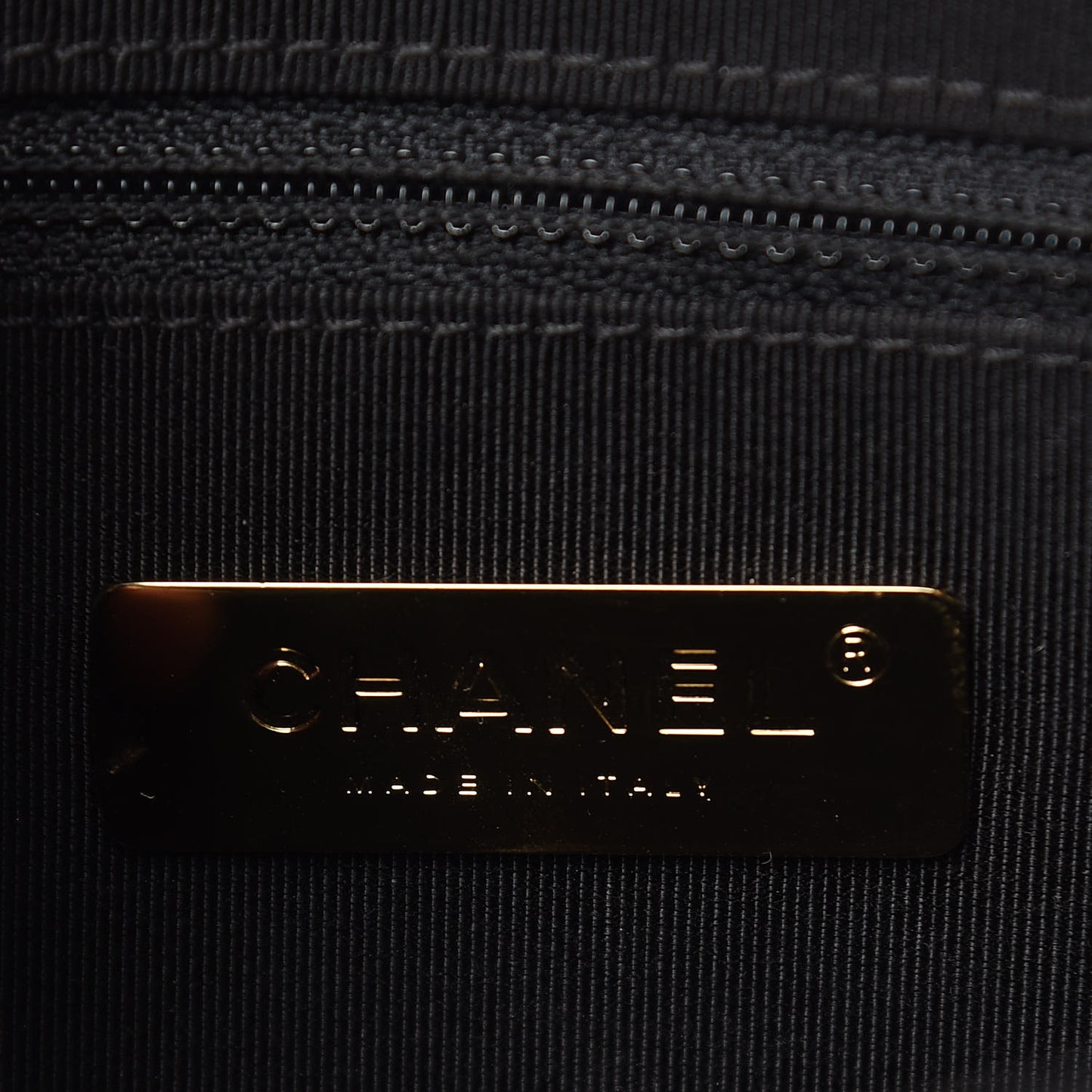 Calfskin Caviar Quilted Chain Handle Flap Black