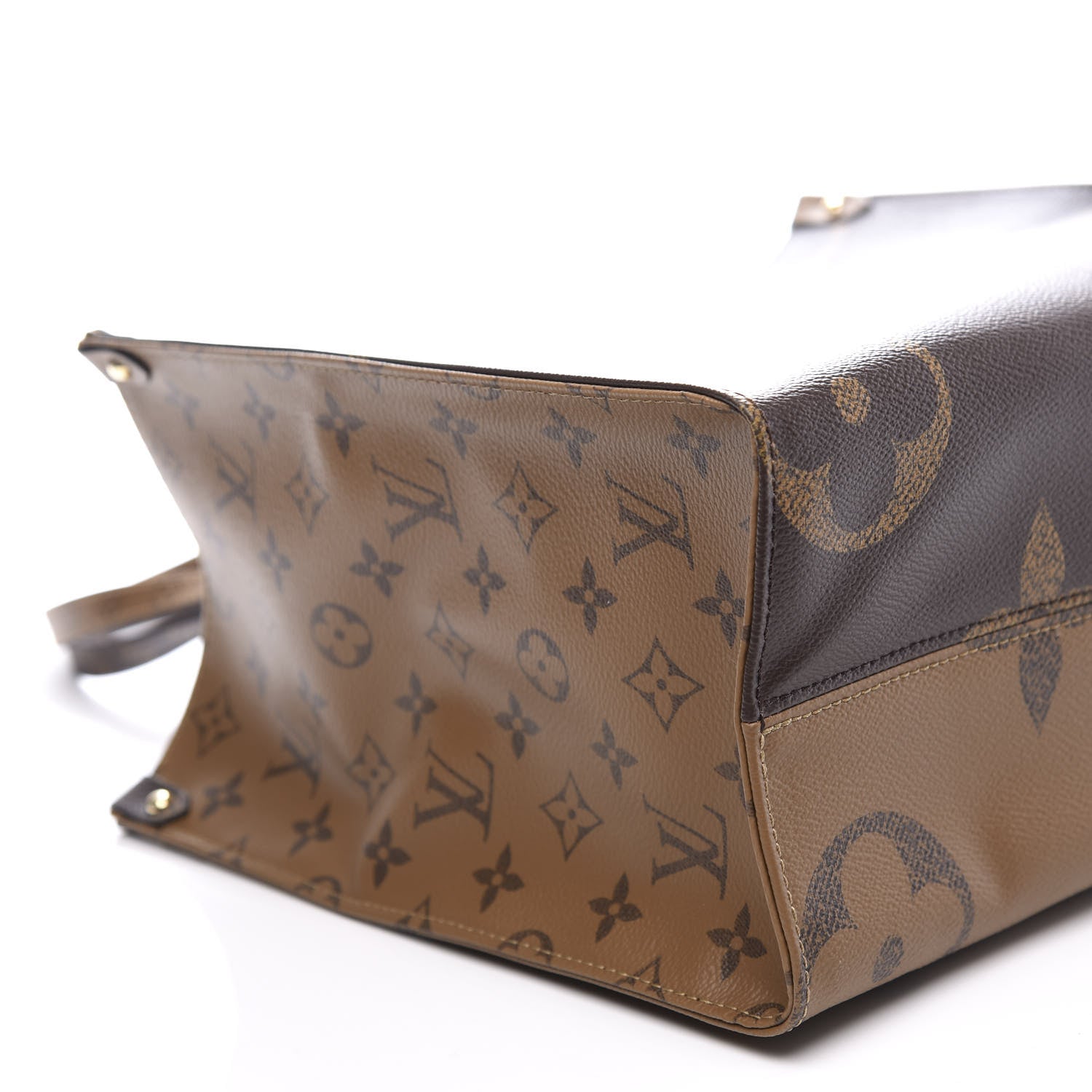 Louis Vuitton Reverse Monogram Giant Onthego MM 7 of 9