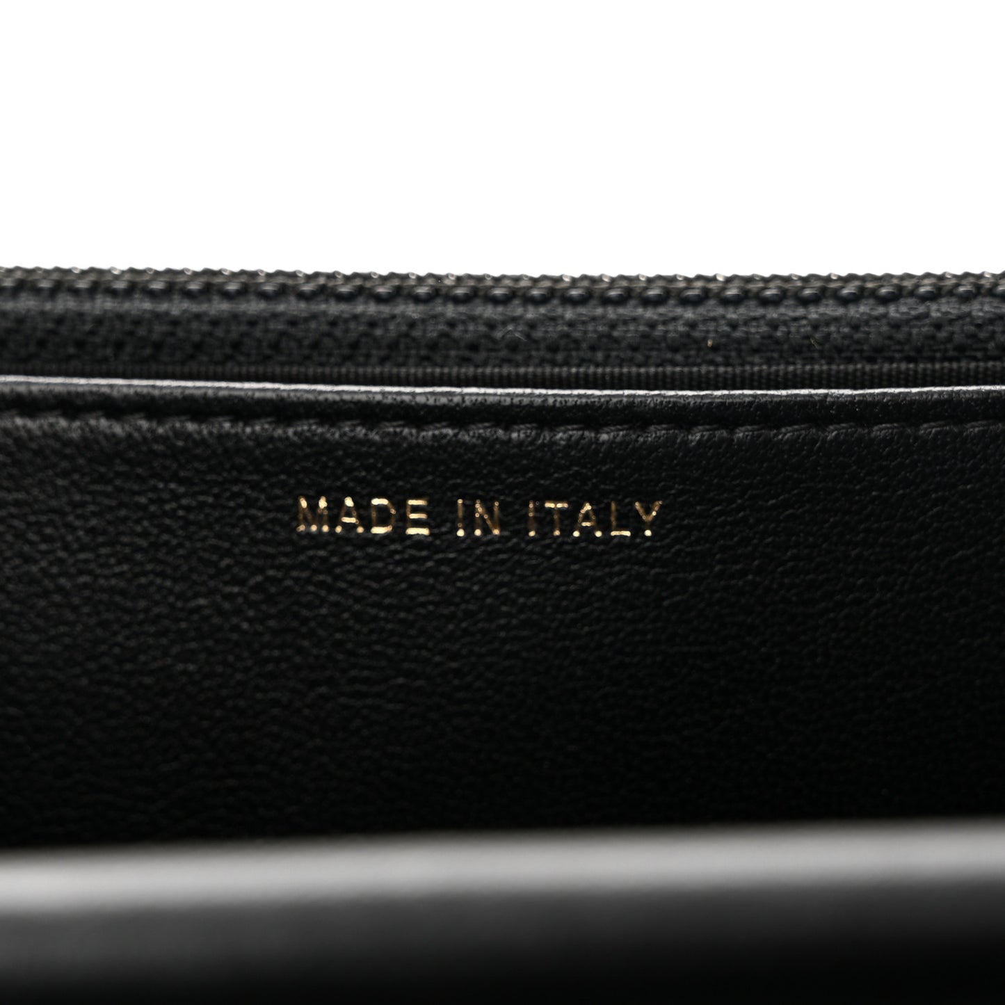 Lambskin Quilted Infinity Wallet On Chain WOC Black