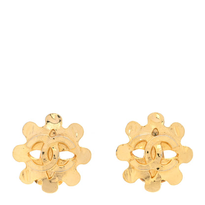 Chanel Metal Flower CC Clip On Earrings Gold 1 of 4