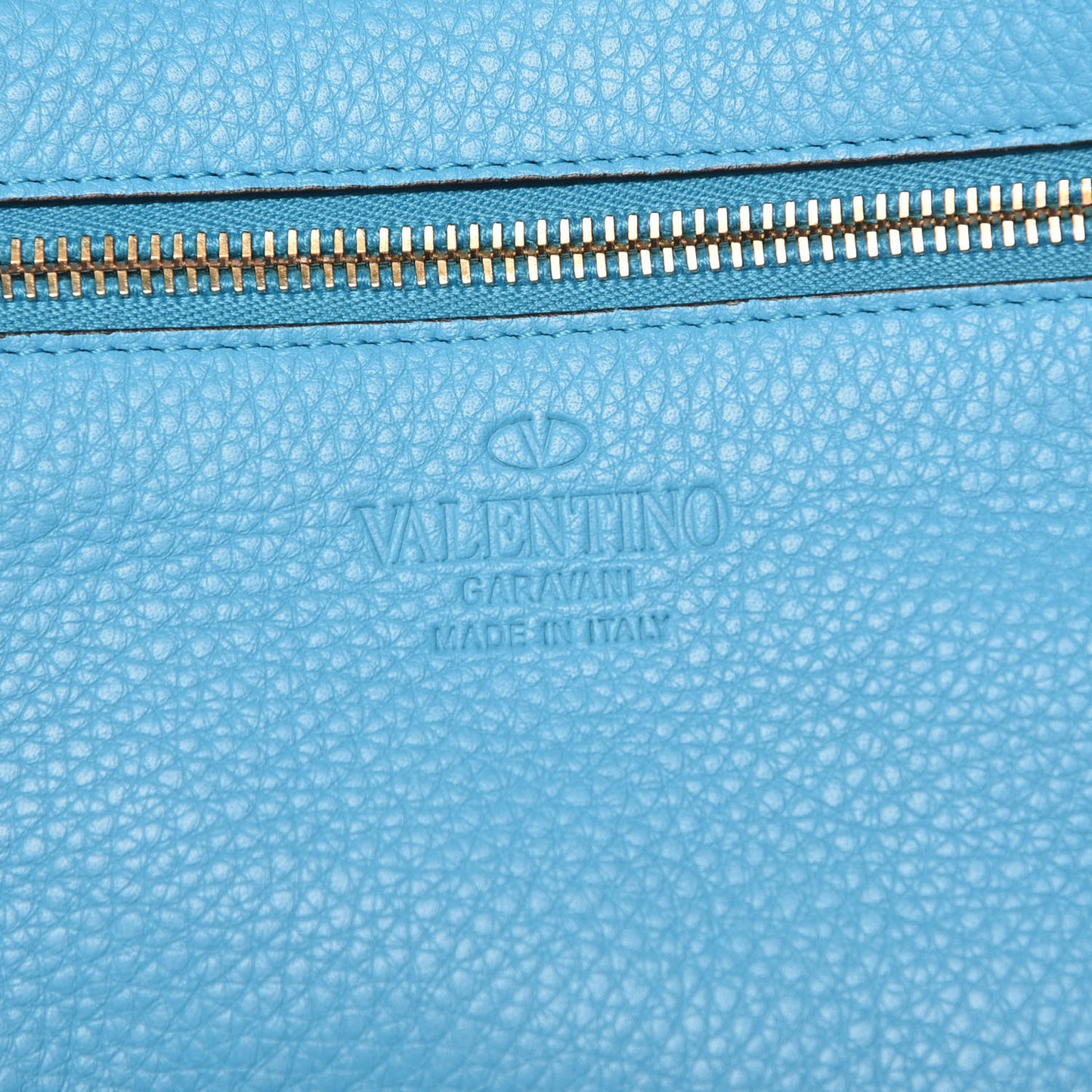 Pebbled Calfskin Medium Rockstud Tote Parrot