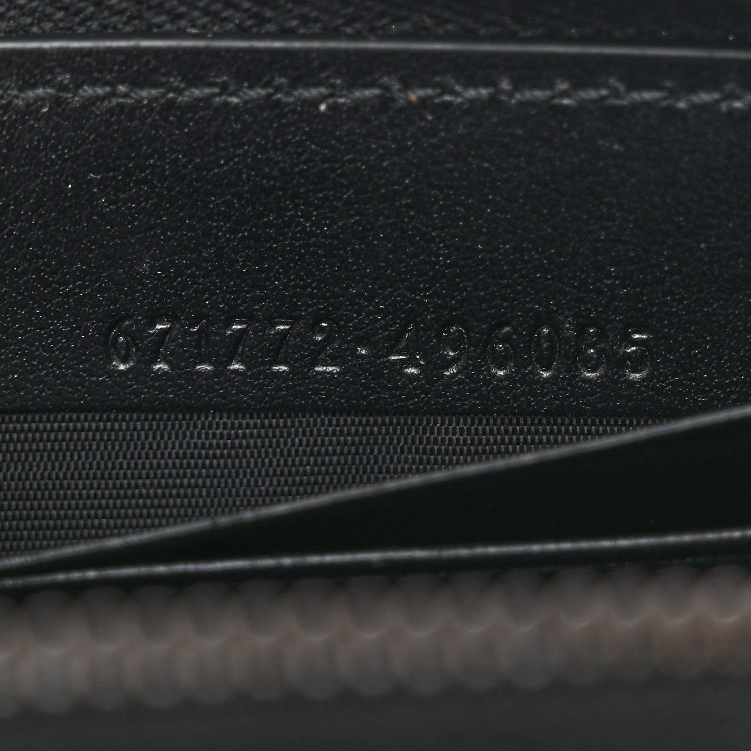 Gucci Calfskin Matelasse GG Marmont Zip Around Card Case Black 7 of 8