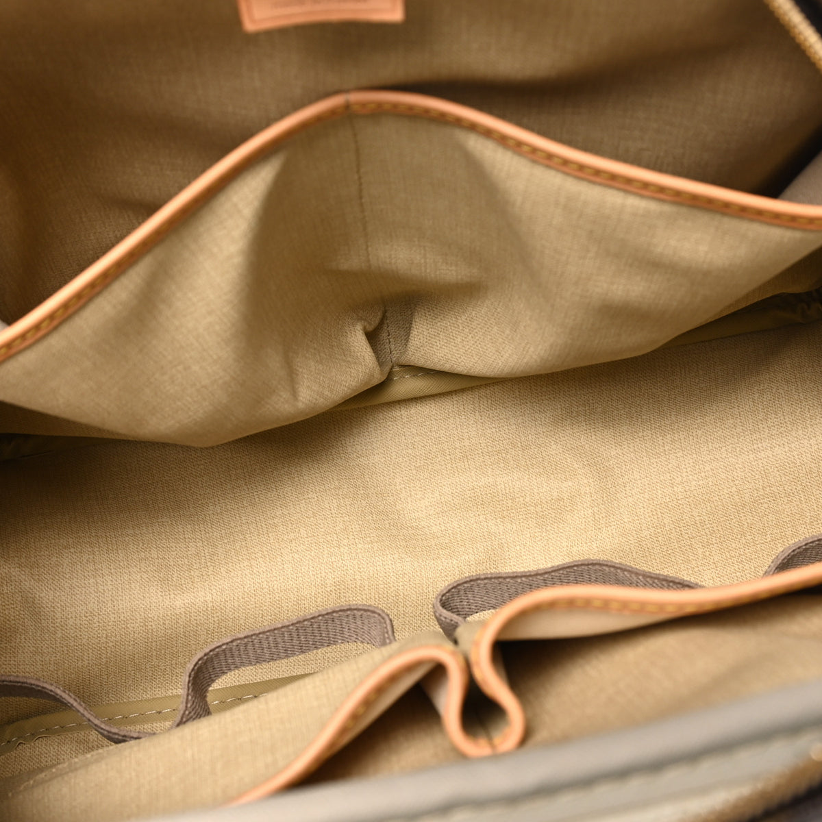 Louis Vuitton Monogram Deauville 5 of 10
