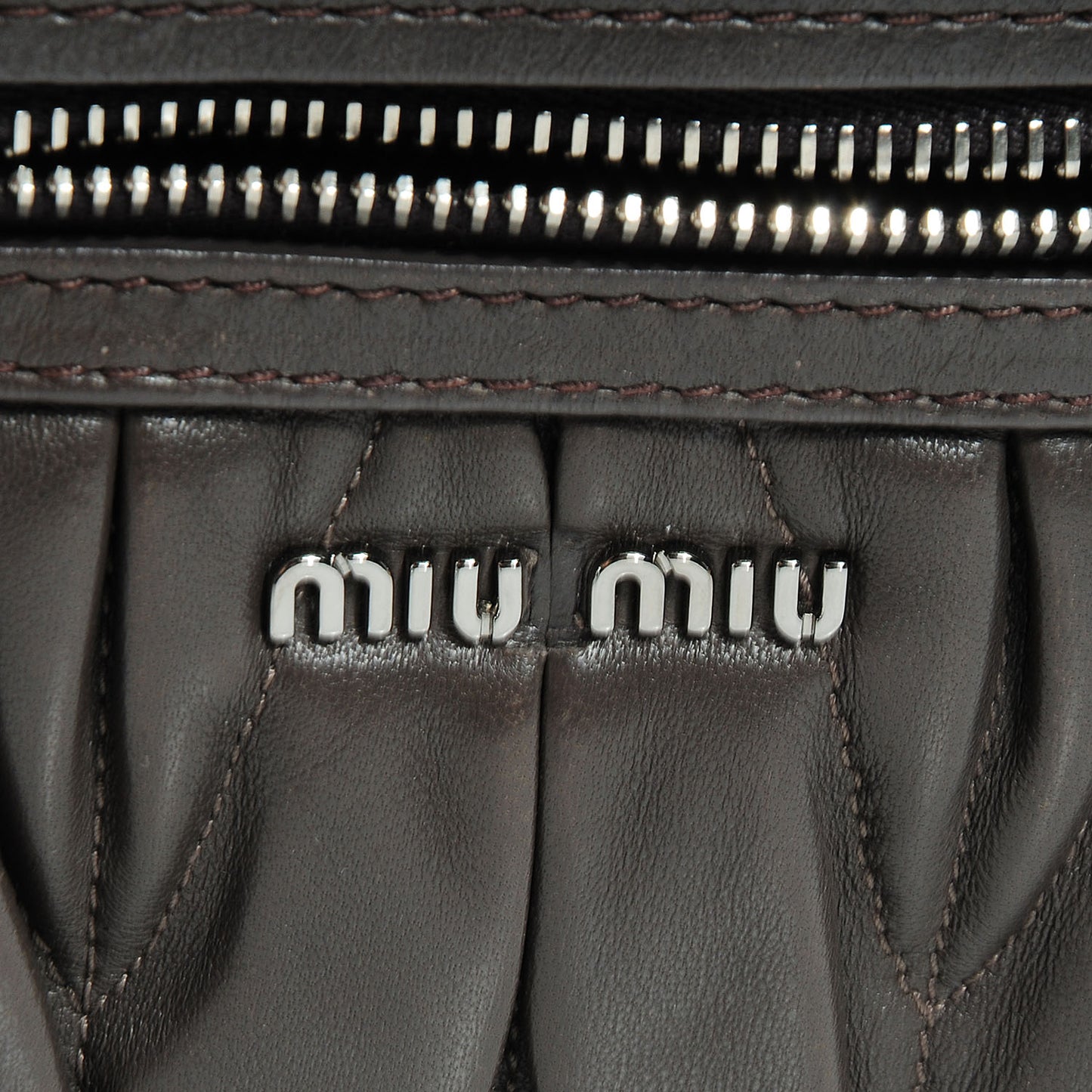 Leather Matelasse Shoulder Bag Grigio