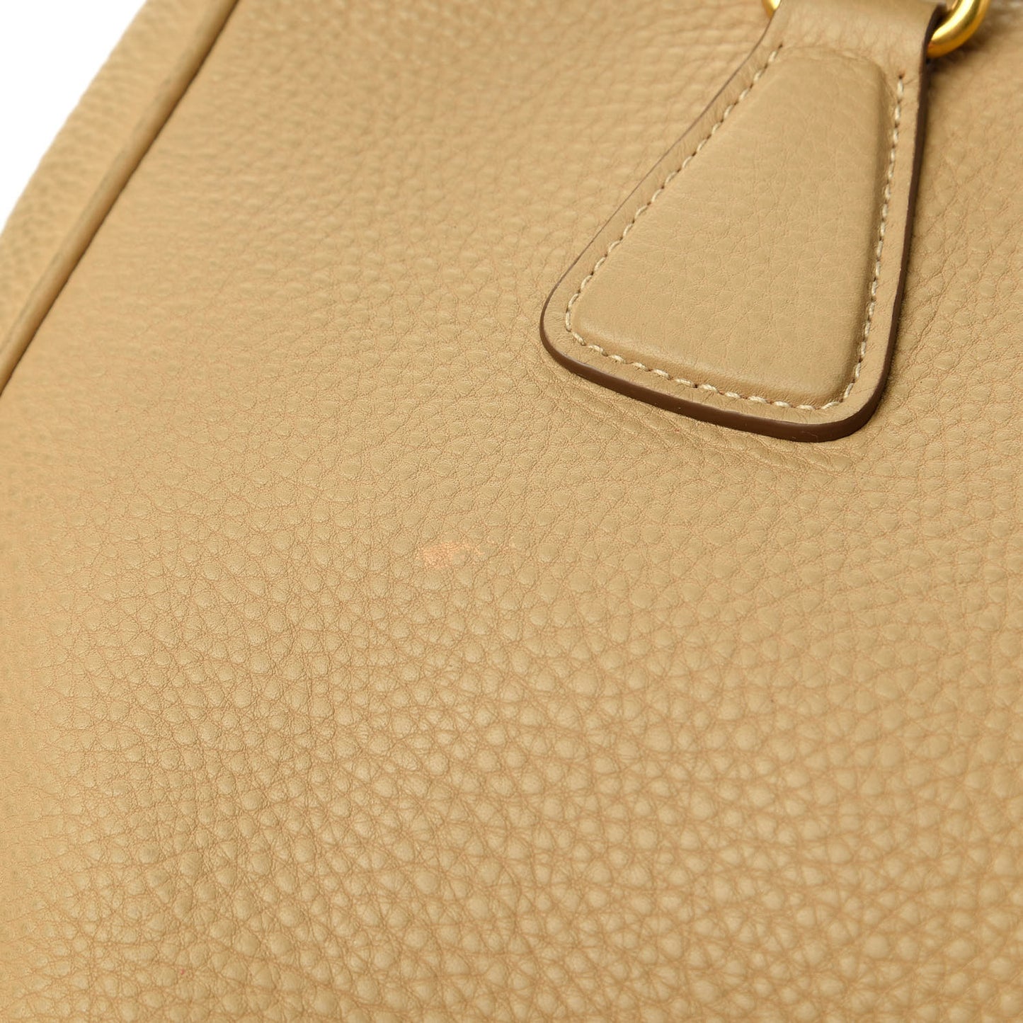 Vitello Daino Zip Tote Sughero
