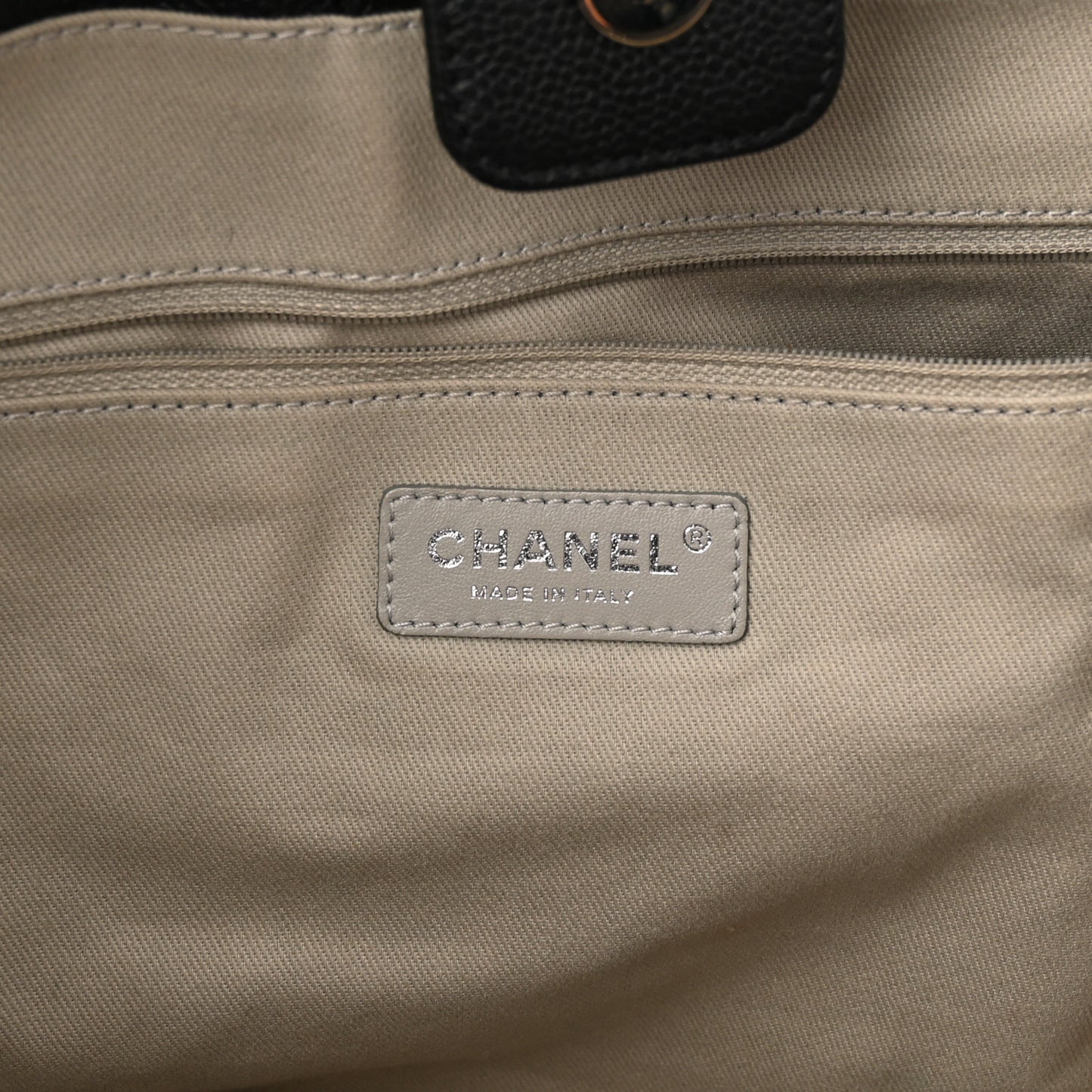 Glazed Calfskin Medium Deauville Tote Black