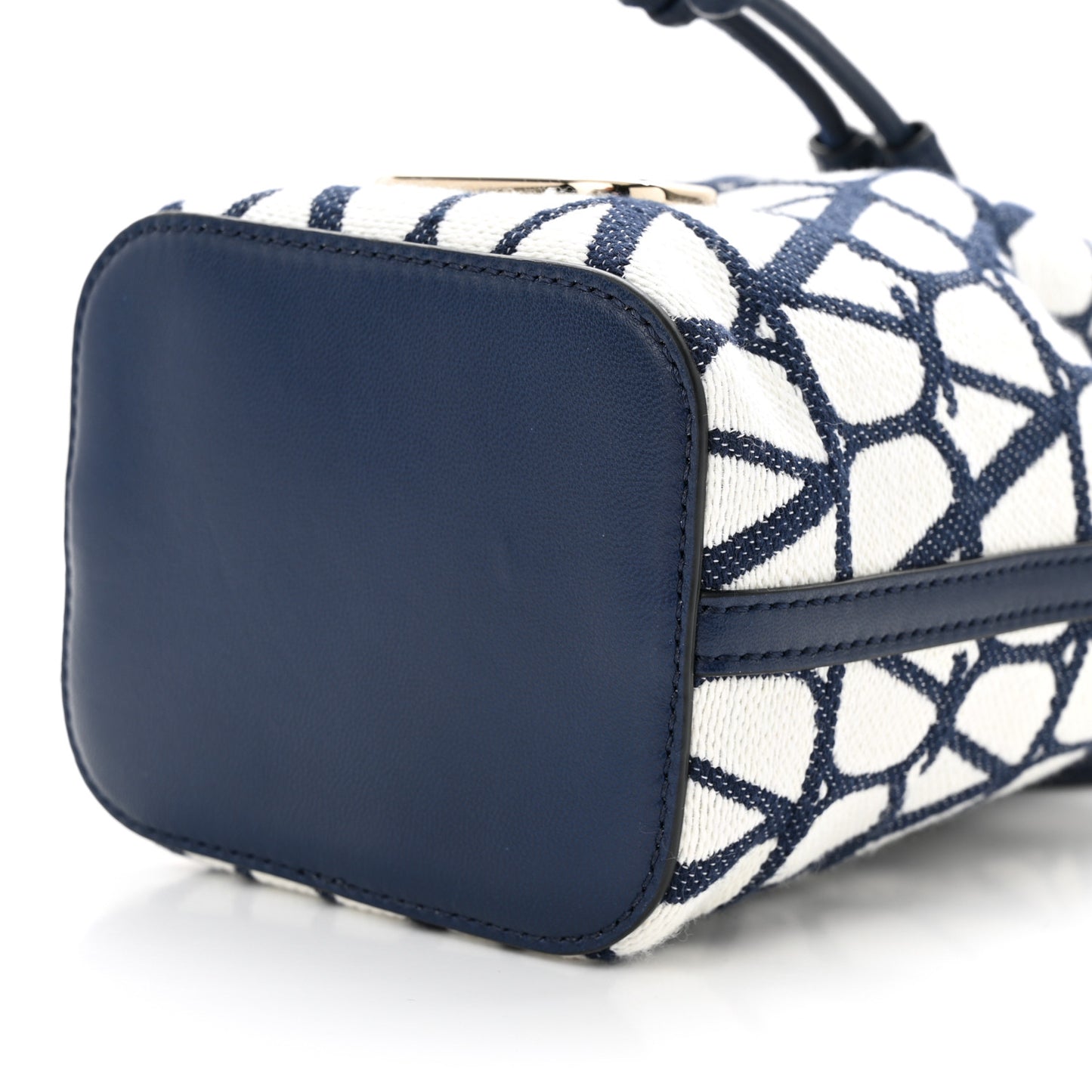 VALENTINO GARAVANI Toile Iconographe Nappa Mini Vlogo Signature Bucket Bag White Worker