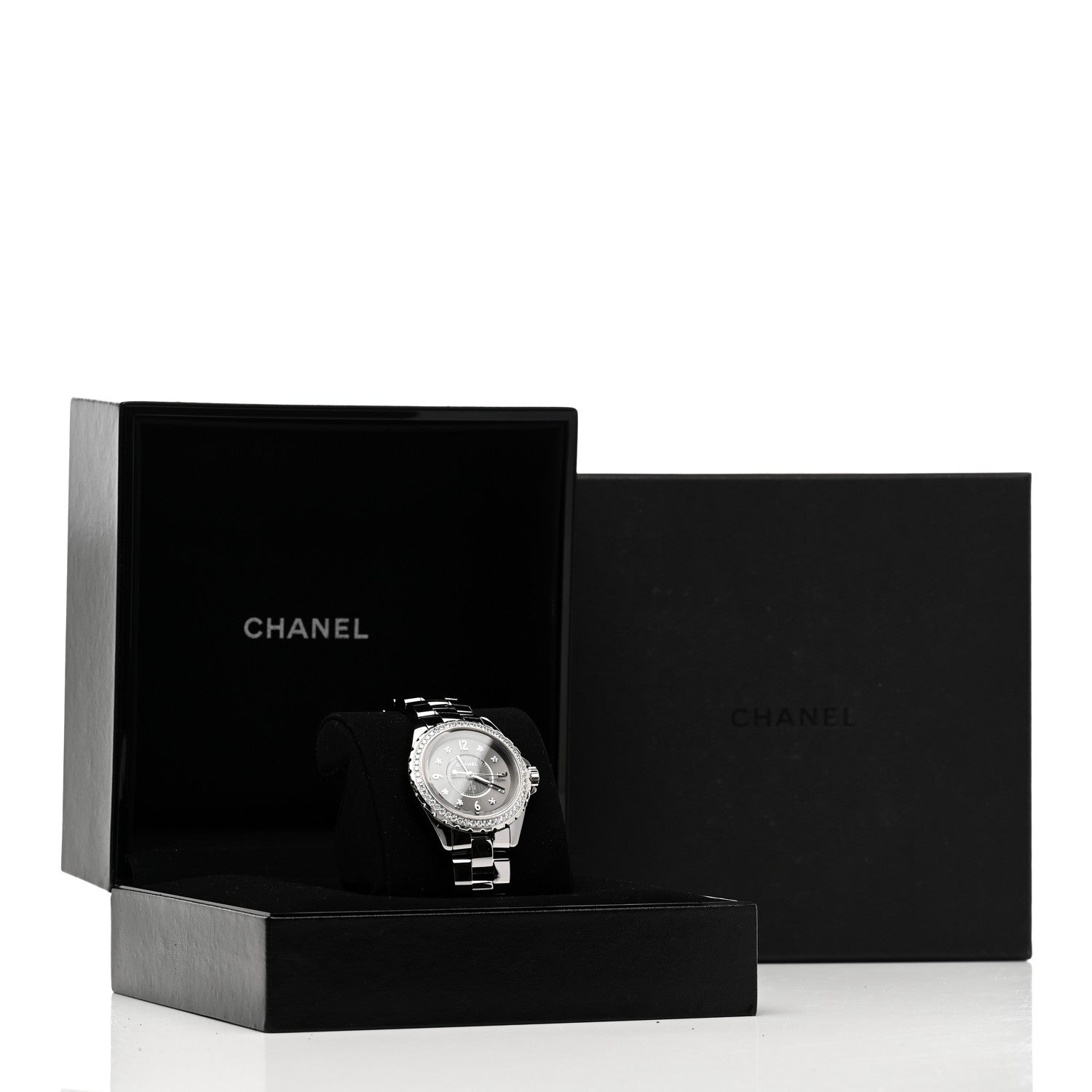 Chanel Titanium Ceramic Diamond Bezel 29mm J12 Quartz Watch 5 of 5