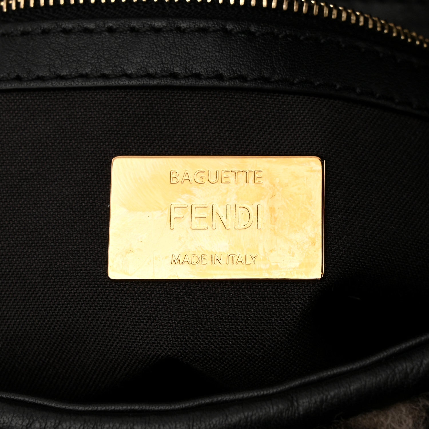 Fendi Shearling Vitello Dolce Macro FF 1974 Baguette White Ice 6 of 10