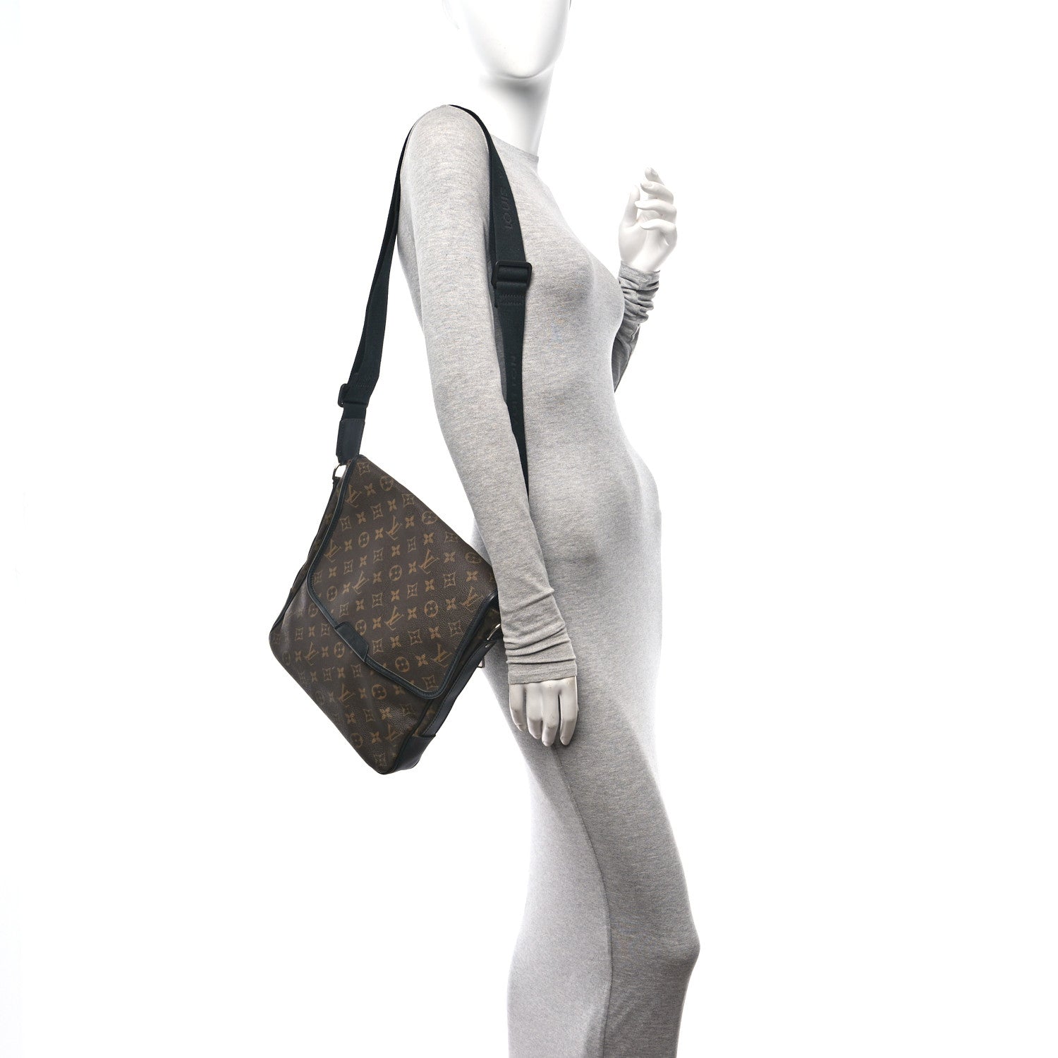 Louis Vuitton Monogram Macassar Bass MM 2 of 12