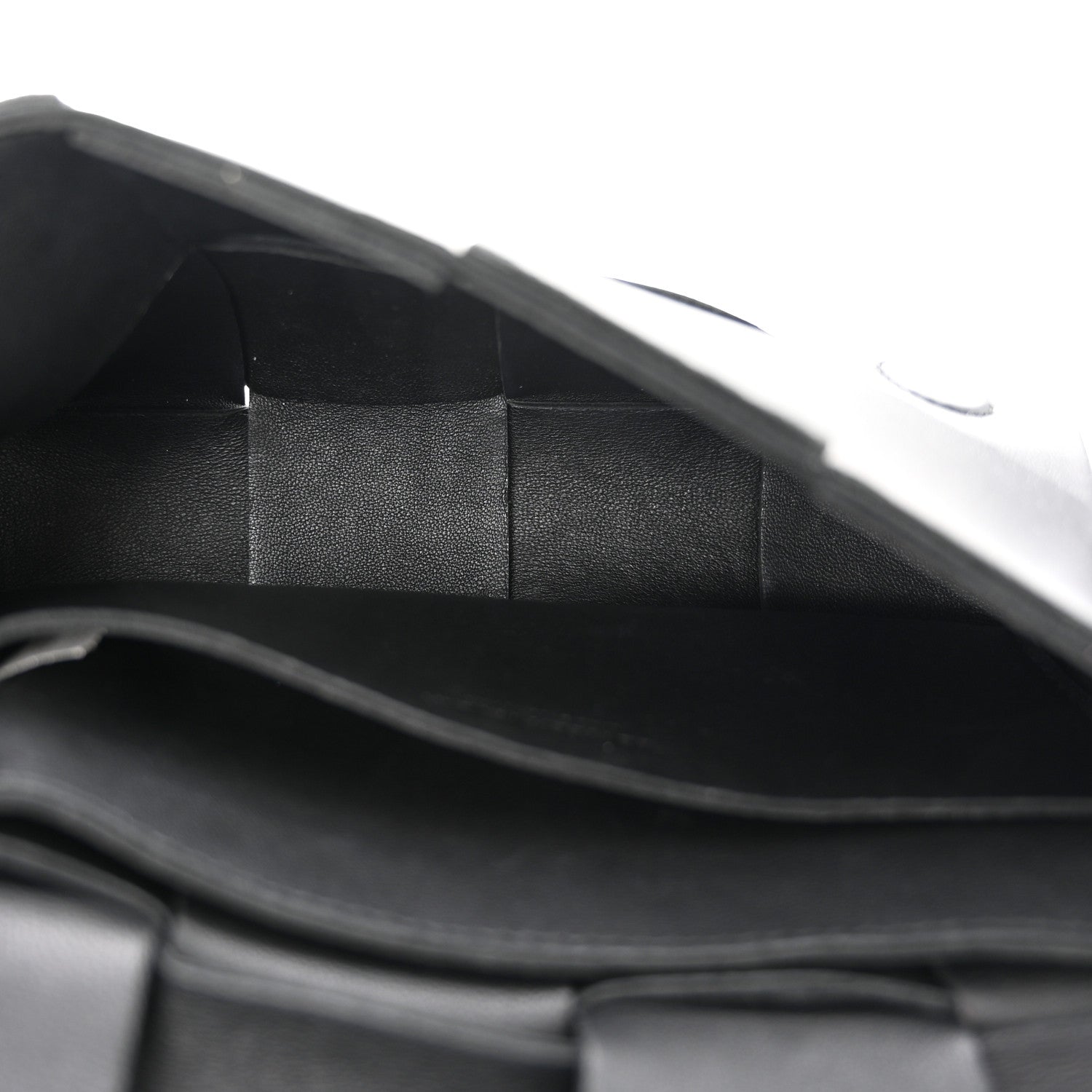 Bottega Veneta Nappa Maxi Intreccio The Belt Cassette Bag Black 5 of 11
